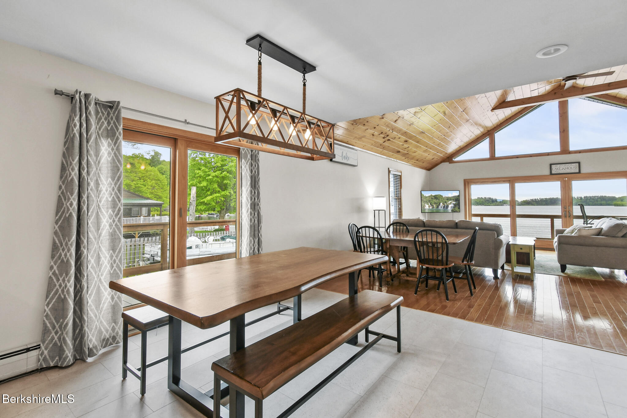 10 Katherine St, Lanesborough, Massachusetts image 22