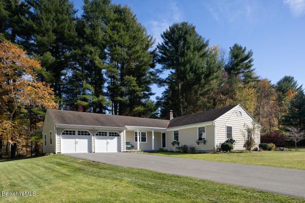 3 PARTRIDGE DR, GREAT BARRINGTON, MA 01230 - Image 59e477d6d6eaaad49e64f1e2b52b95b8/988017101