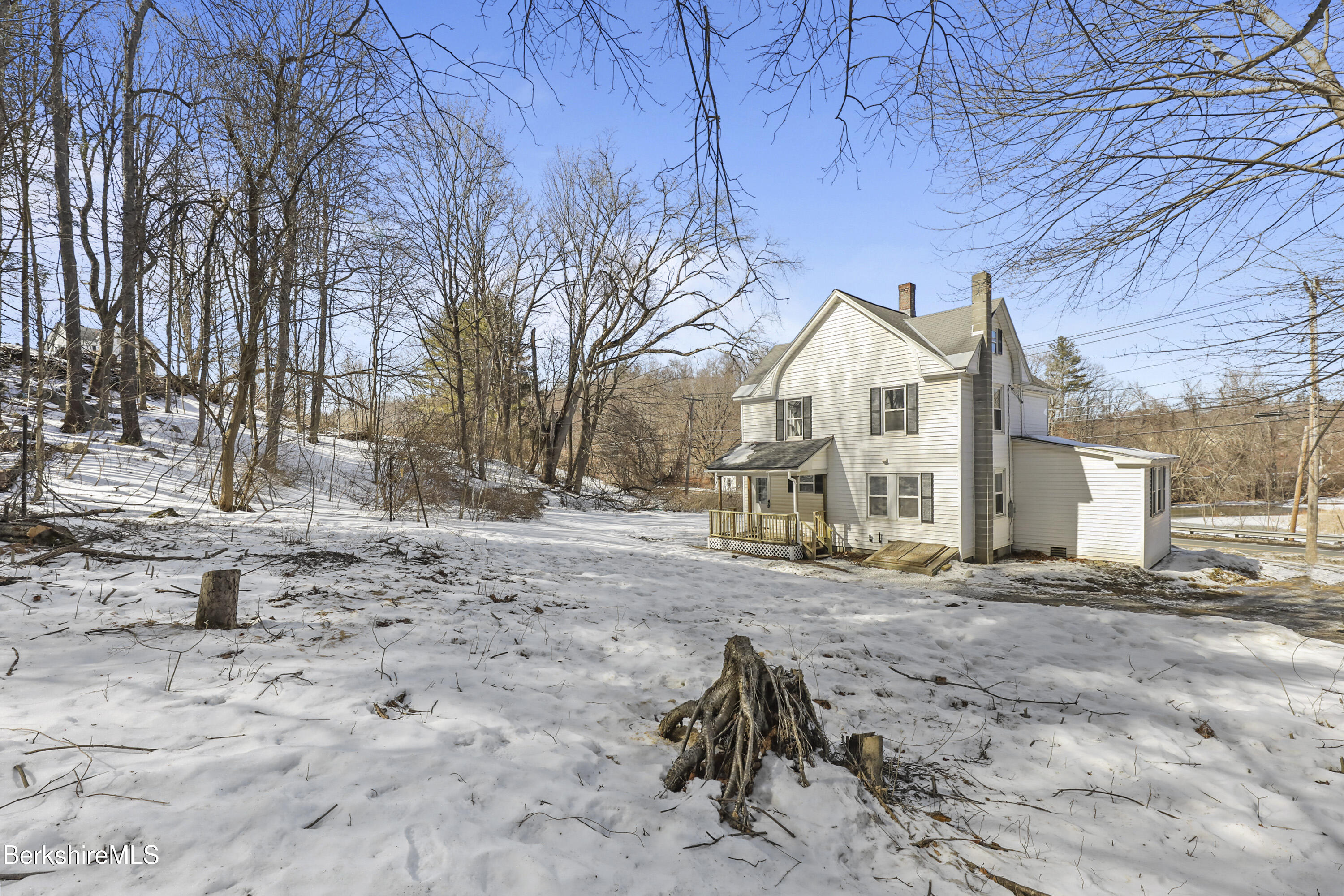 204 Center St, Lee, Massachusetts image 32