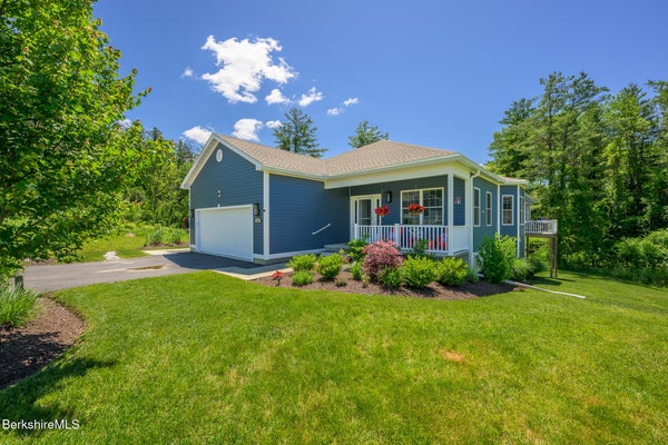 4 FAWN LN, PITTSFIELD, MA 01201 - Image 5b9ccddfc7dab4acd005c3c2cd53ddd5/2036729252