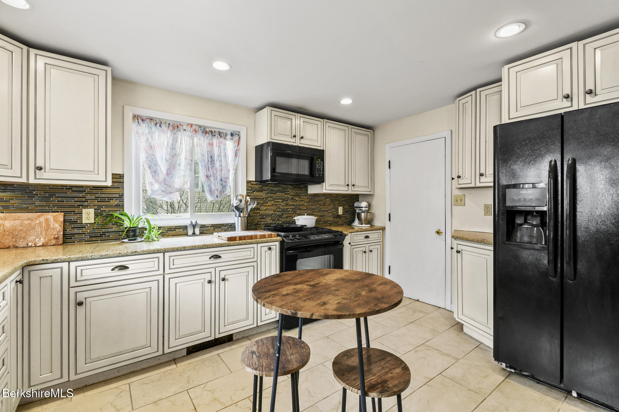 127 Carson Ave, Dalton, Massachusetts image 9