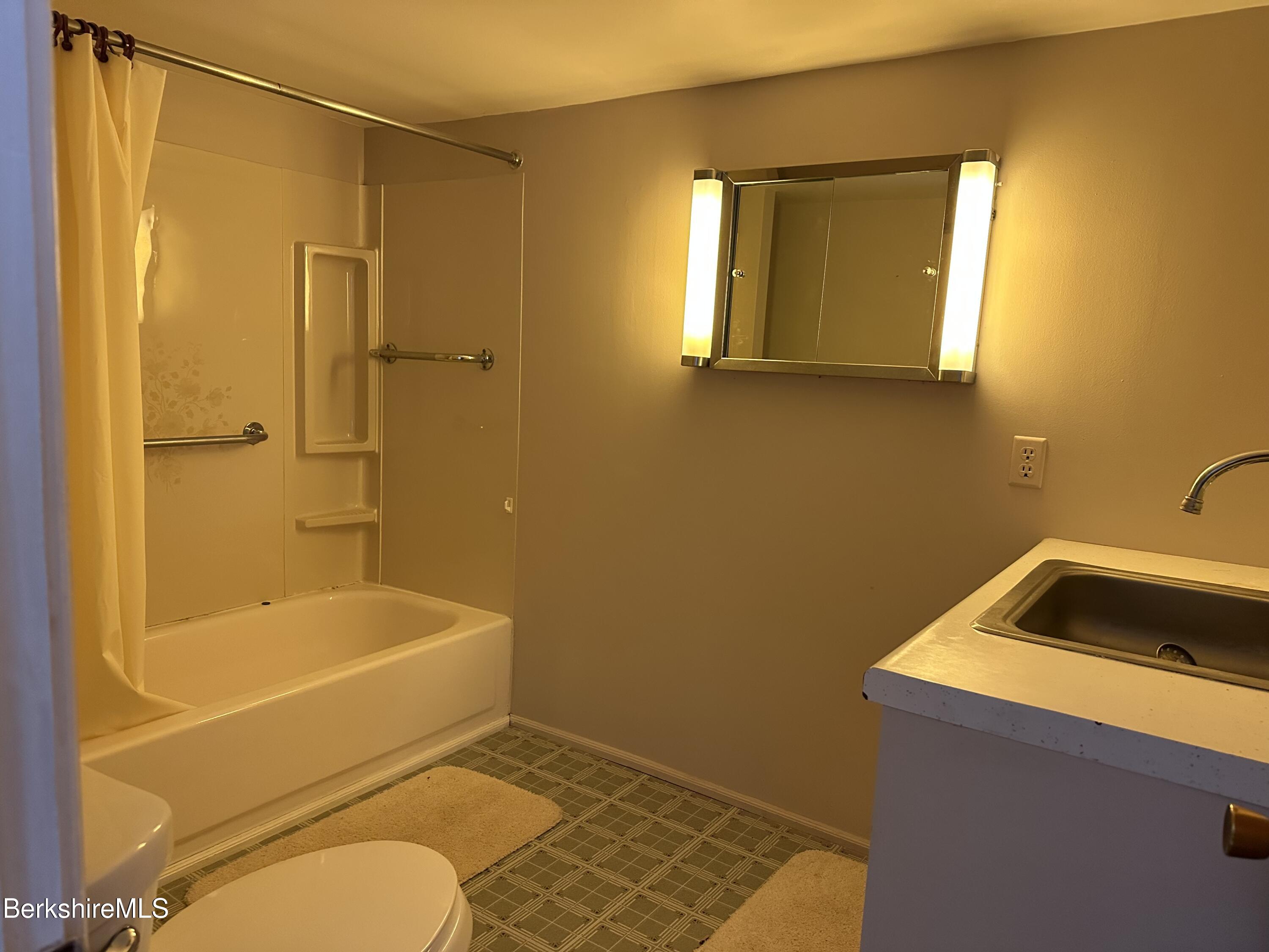 230 S Rd, Stephentown, New York image 19