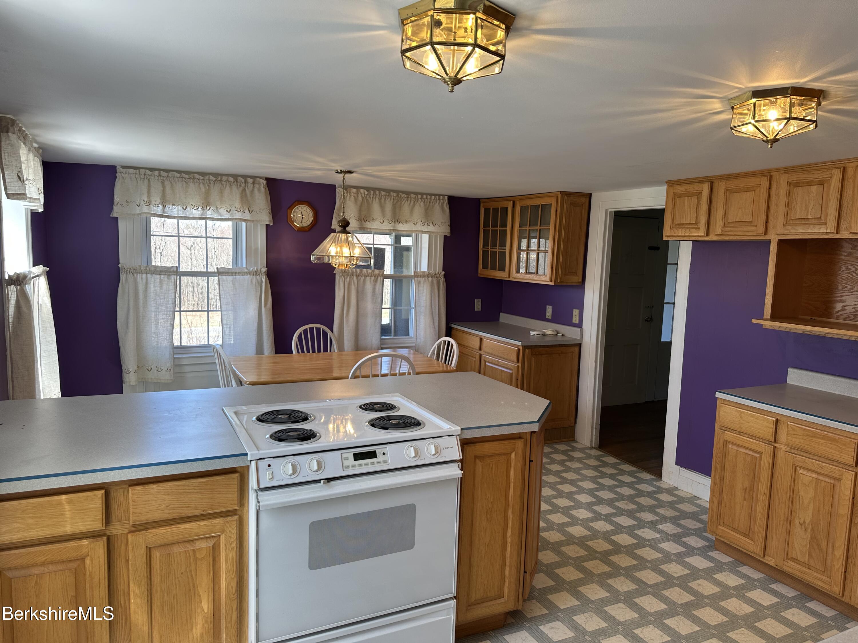 230 S Rd, Stephentown, New York image 16