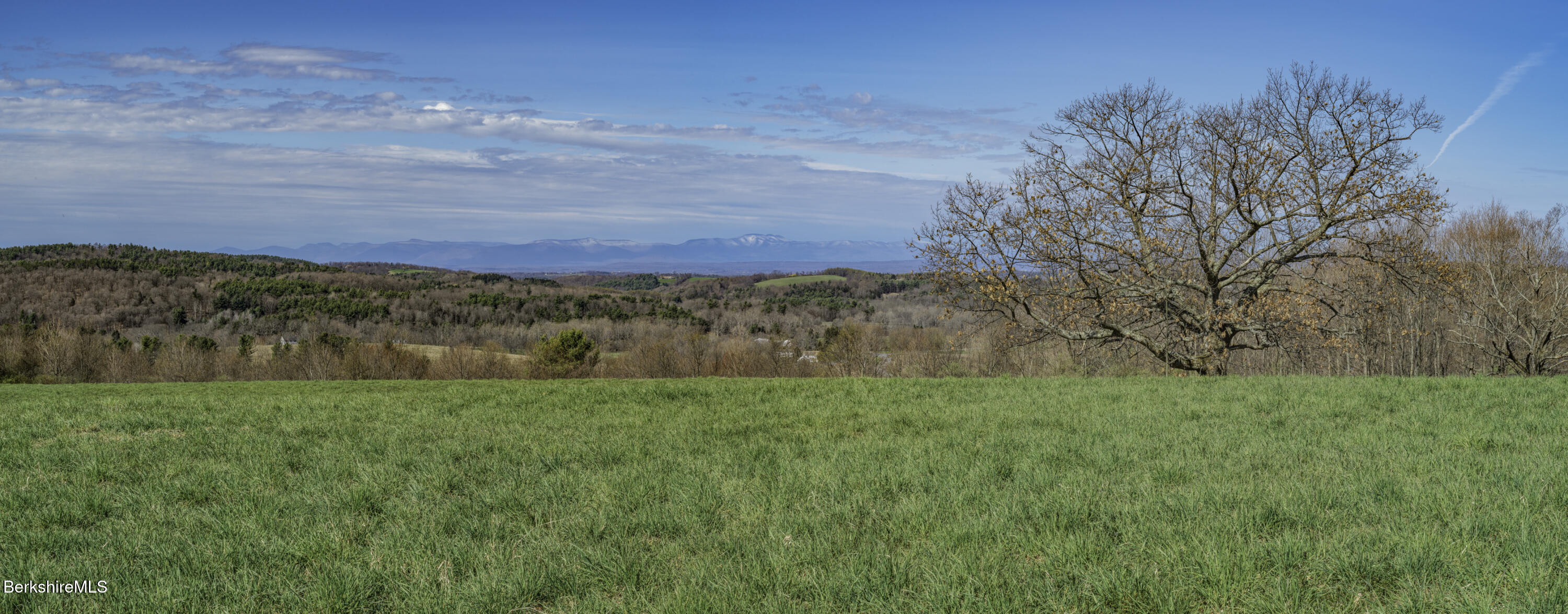 Iron Hill Rd, Austerlitz, New York image 10