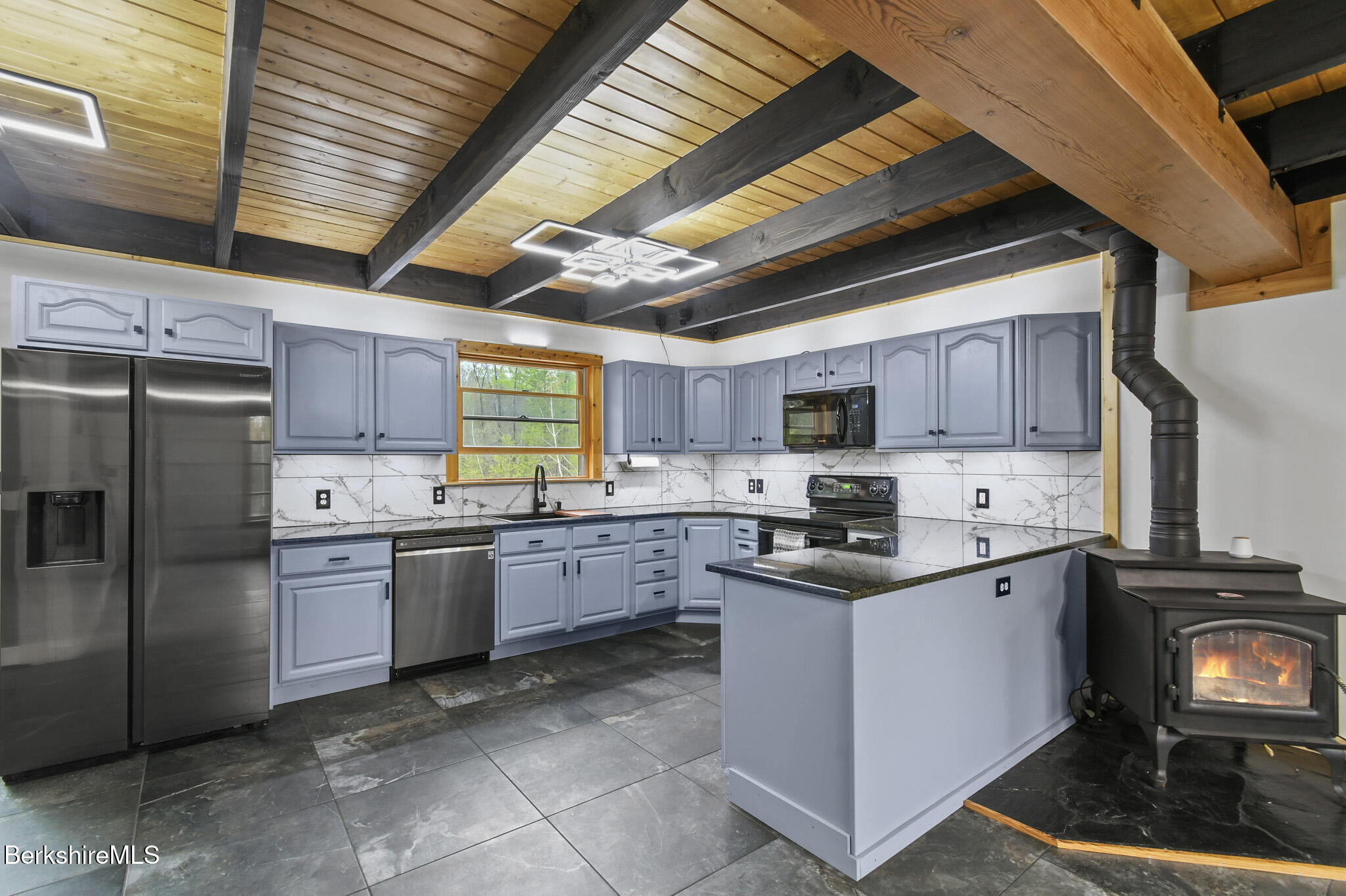 179 Hopkins Ln, Becket, Massachusetts image 19