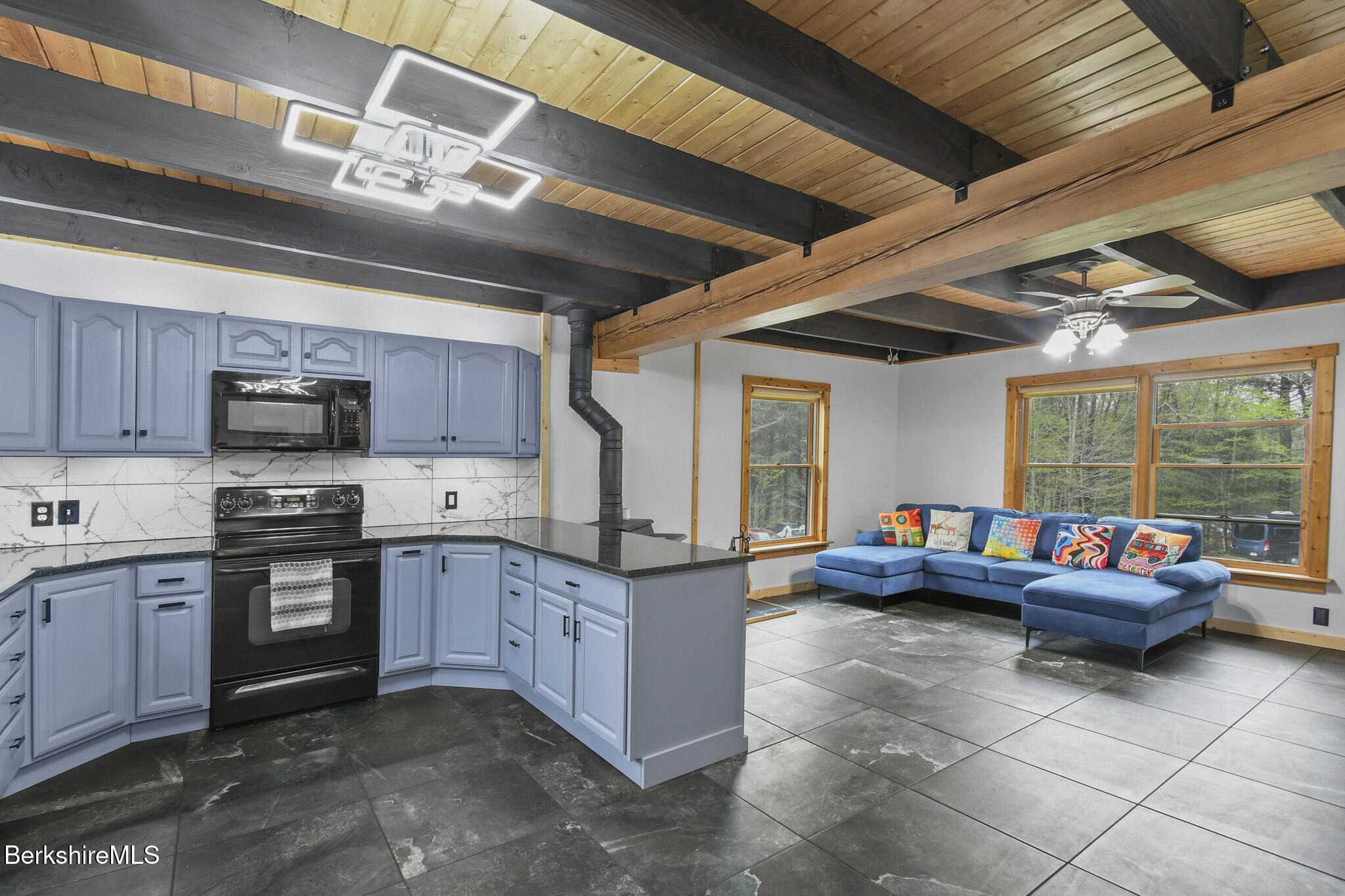 179 Hopkins Ln, Becket, Massachusetts image 20