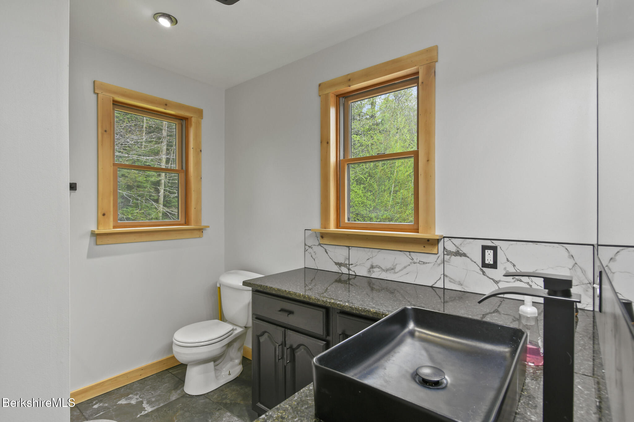 179 Hopkins Ln, Becket, Massachusetts image 24