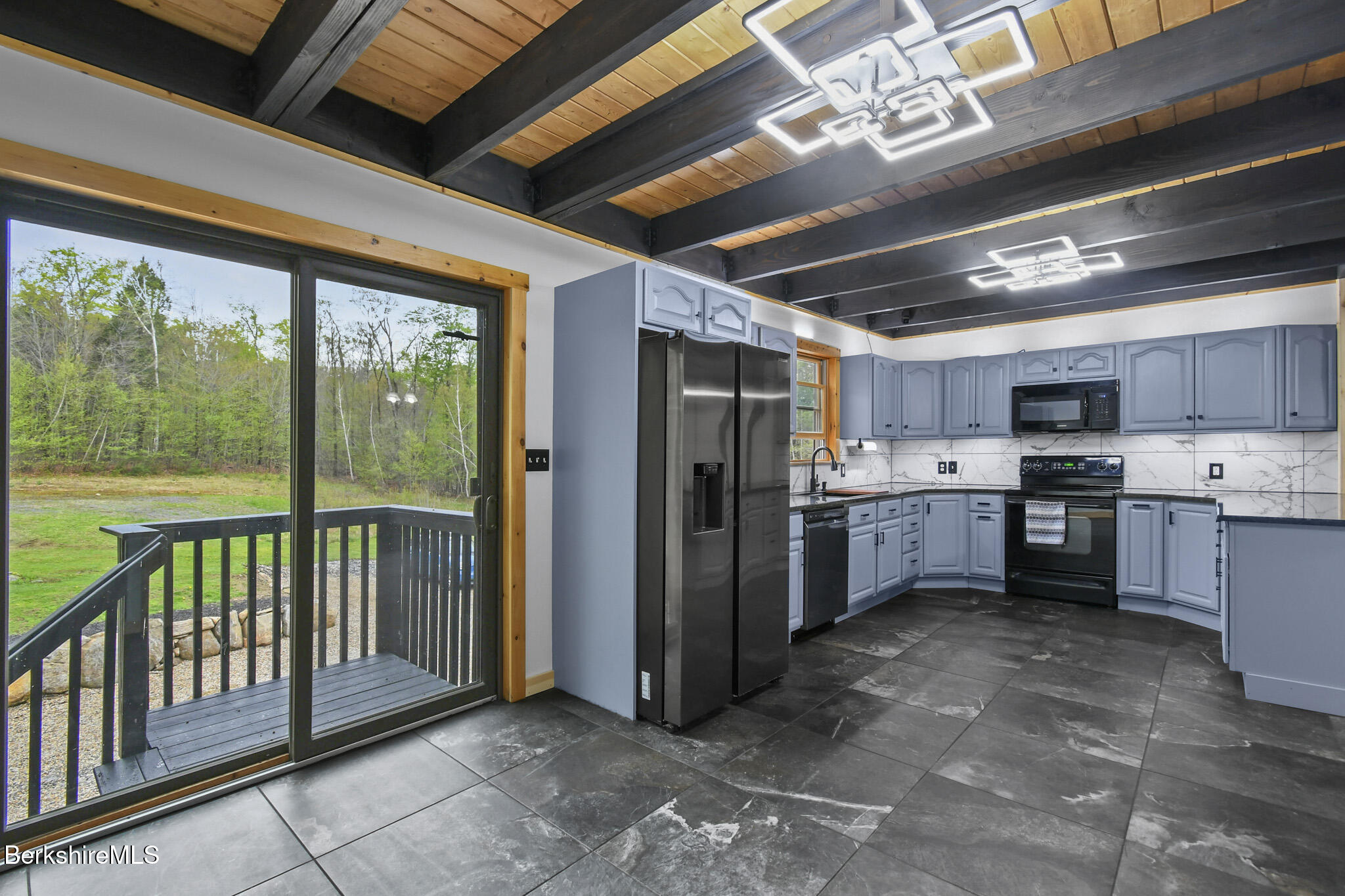 179 Hopkins Ln, Becket, Massachusetts image 21