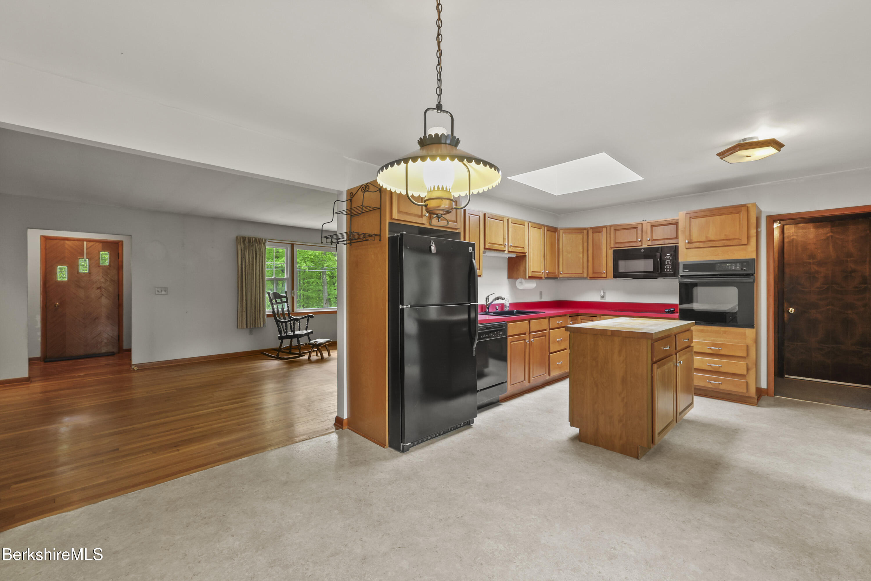 135 Church Ln, Richmond, Massachusetts image 11