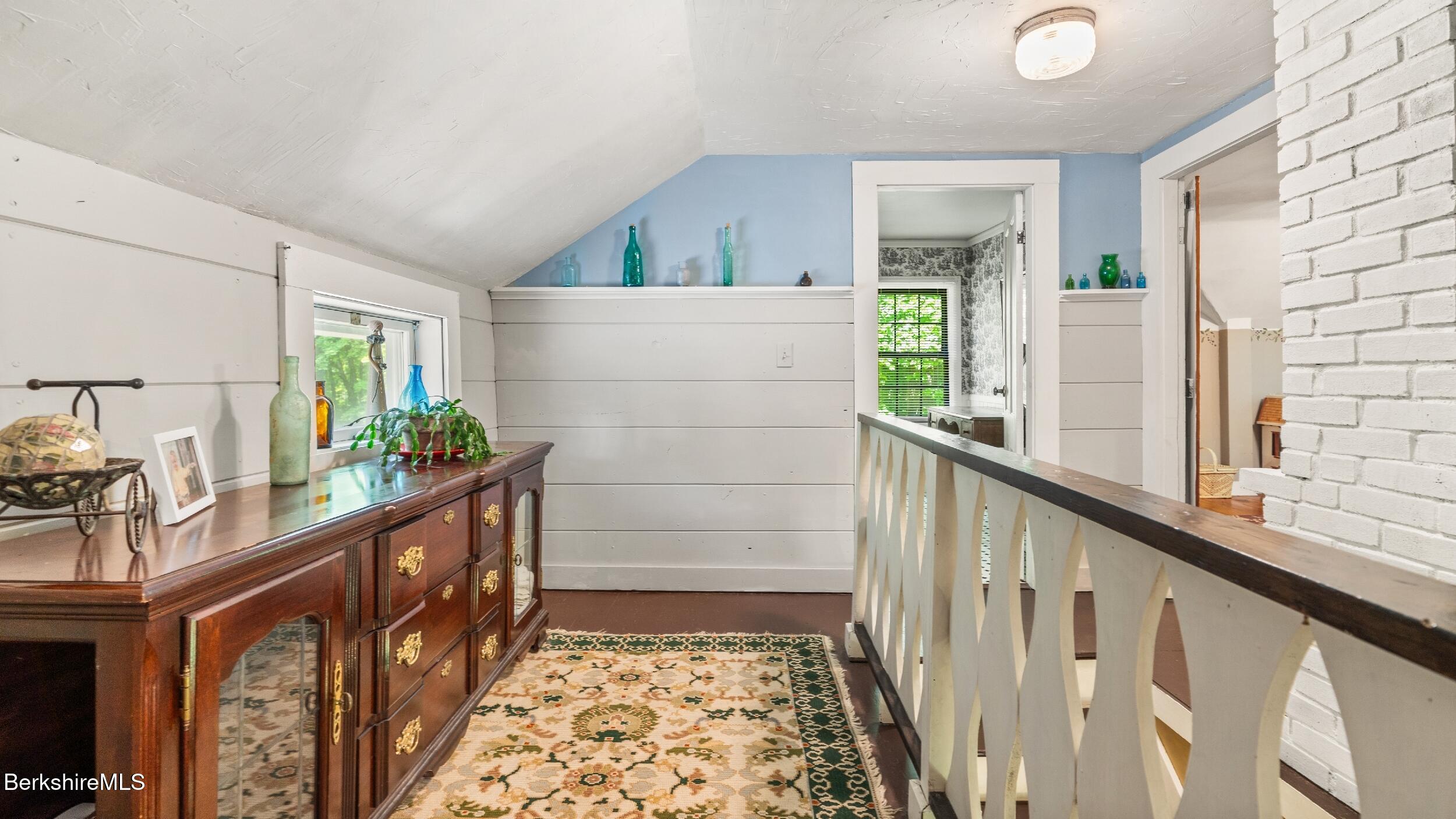 204 Cottage St, Great Barrington, Massachusetts image 19
