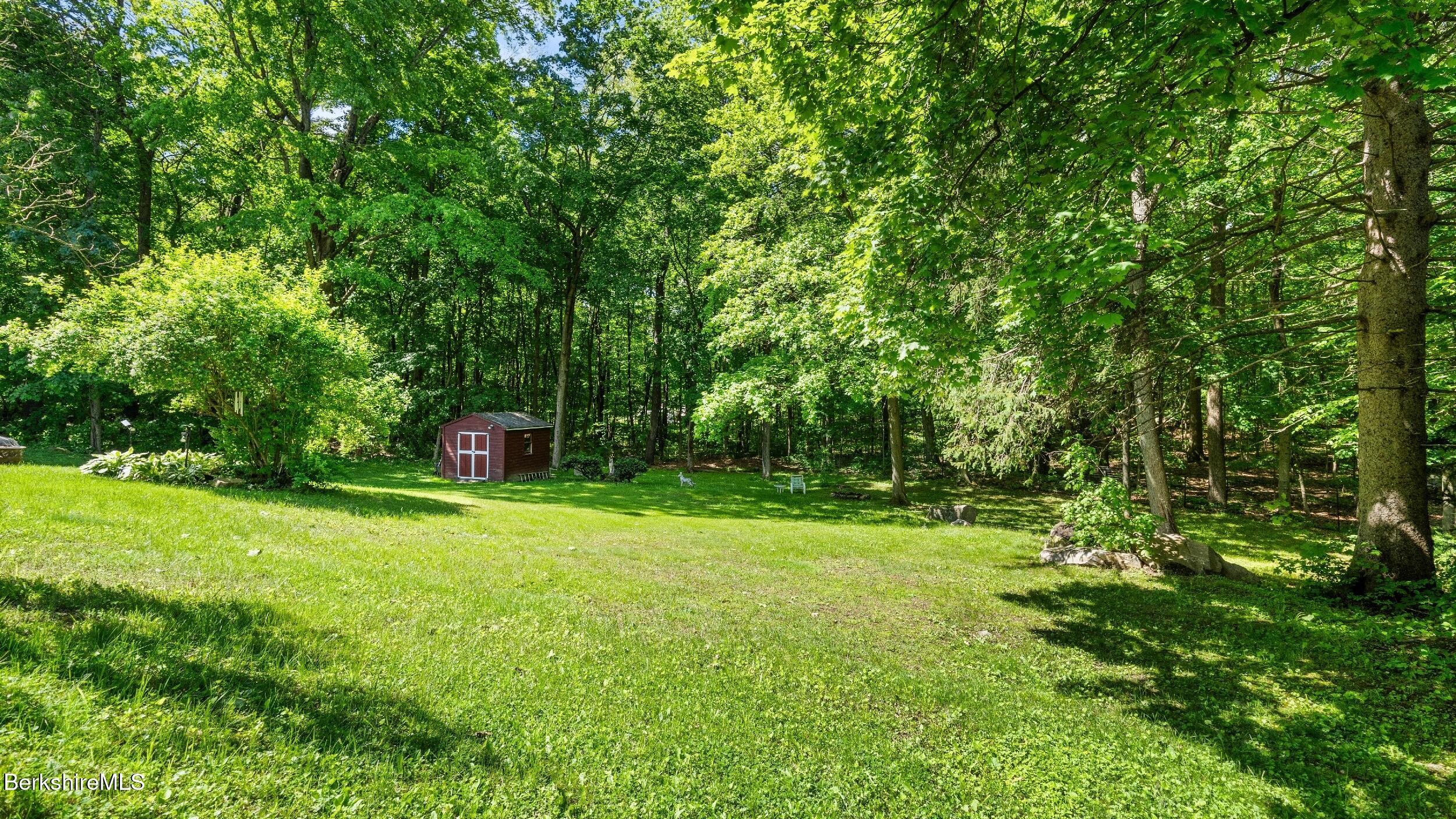 204 Cottage St, Great Barrington, Massachusetts image 20