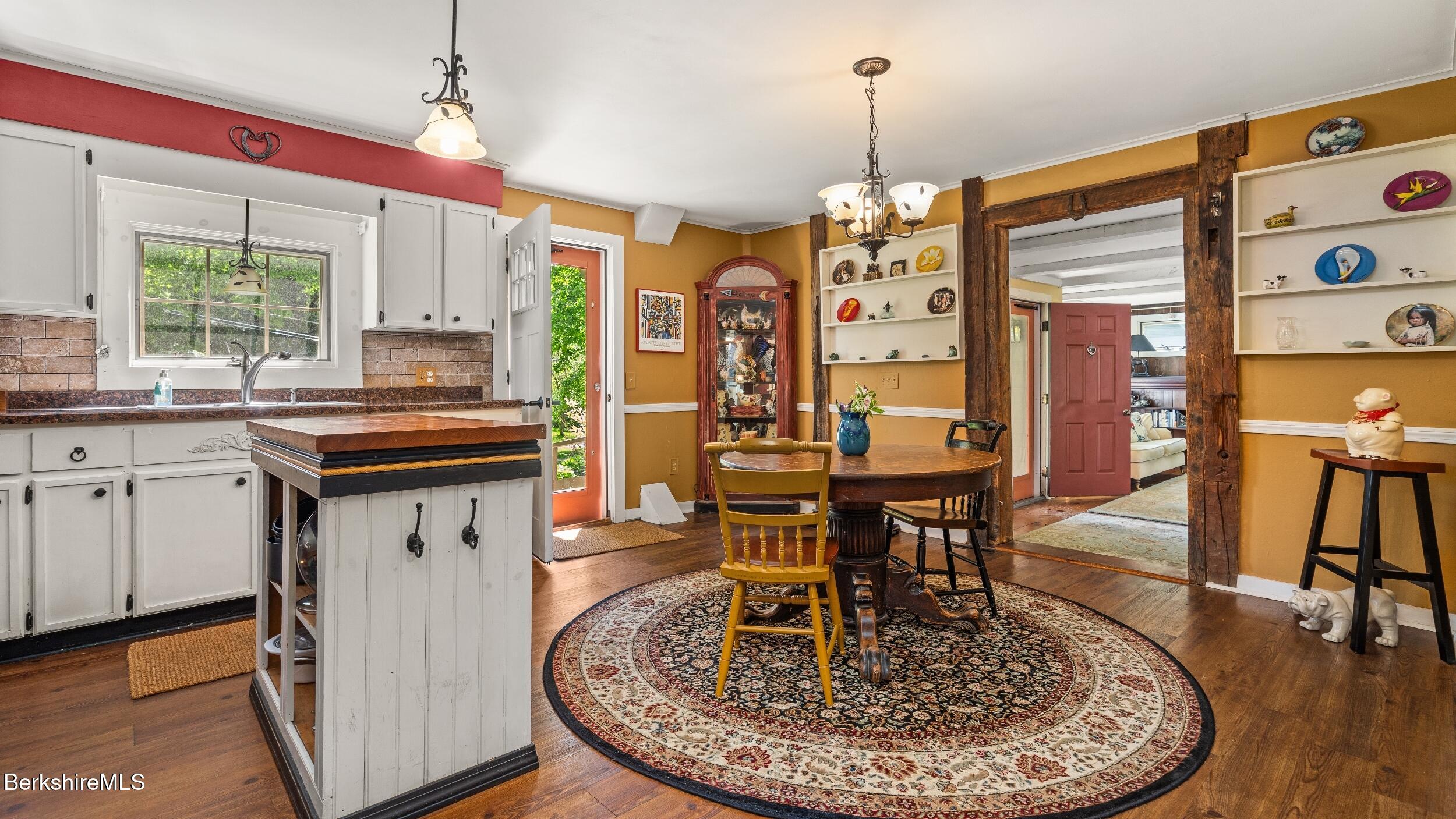 204 Cottage St, Great Barrington, Massachusetts image 7