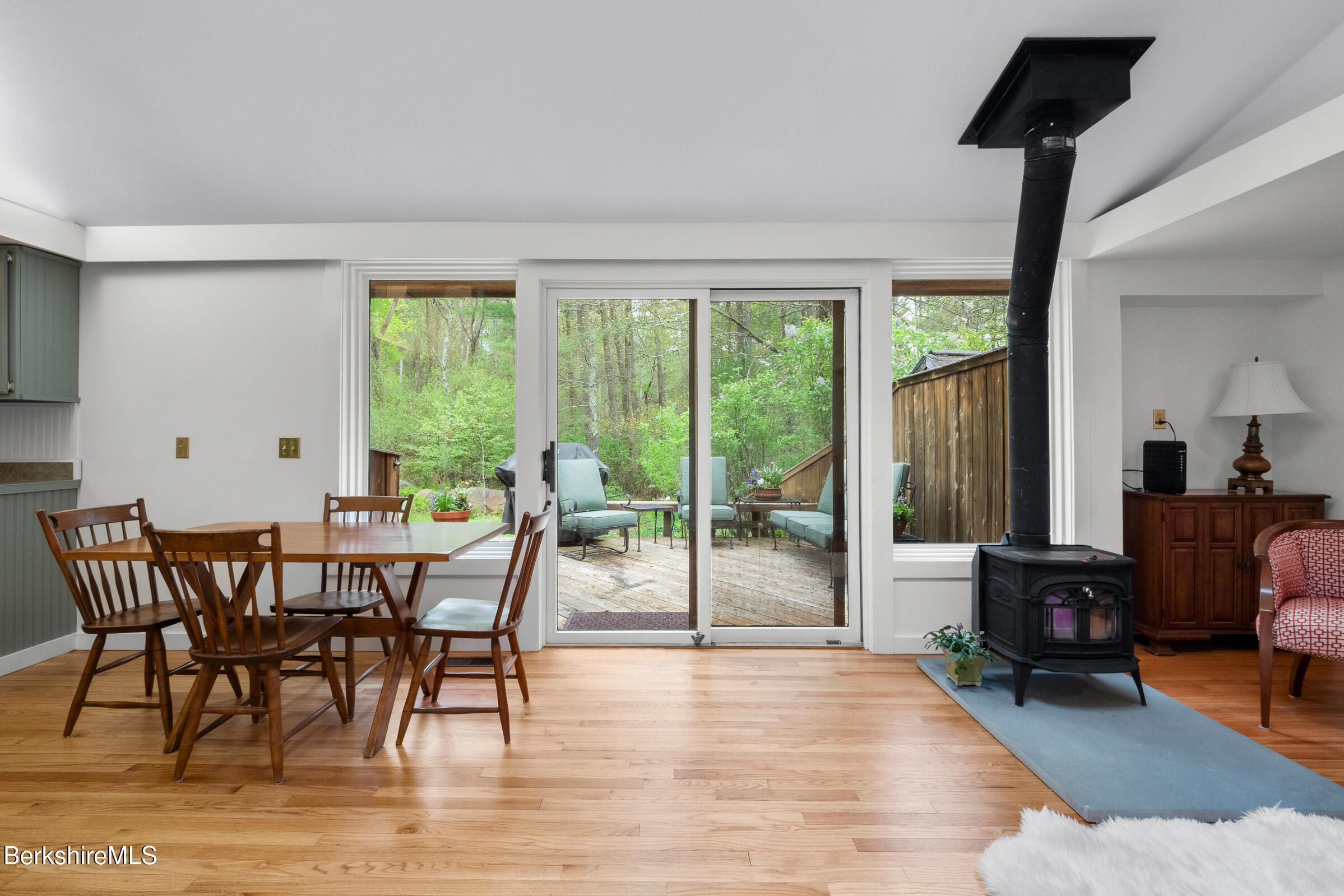 16 Forest Row, Great Barrington, Massachusetts image 8