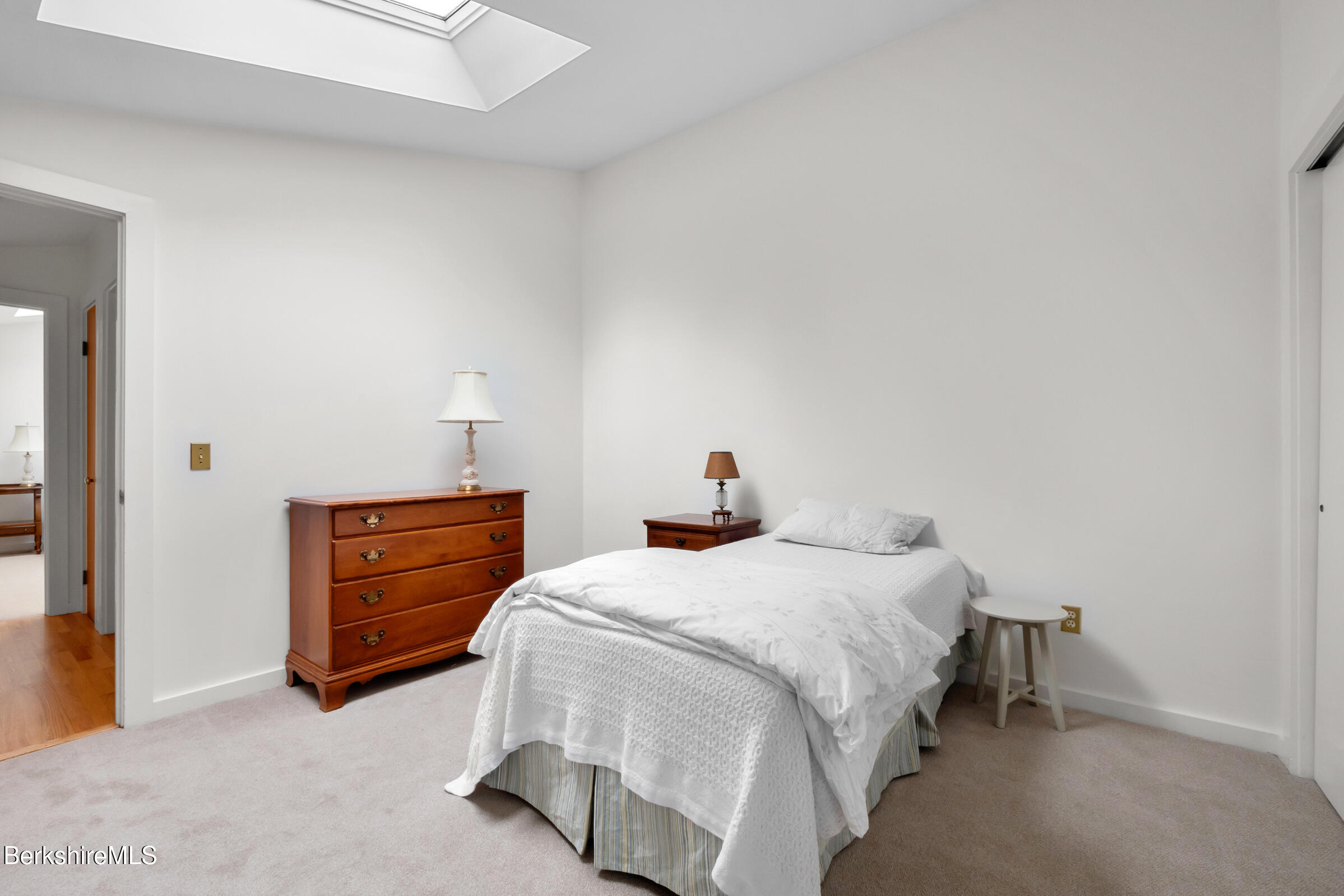 16 Forest Row, Great Barrington, Massachusetts image 18