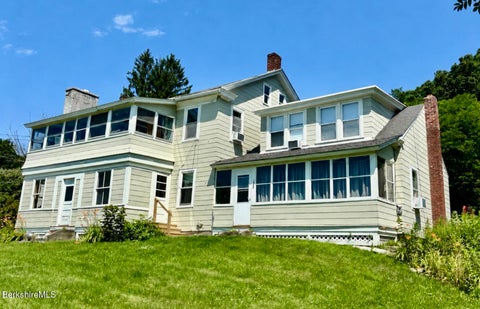 Multifamily For Sale - 1051-1053 Massachusetts Ave<br/> North Adams, MA 01247