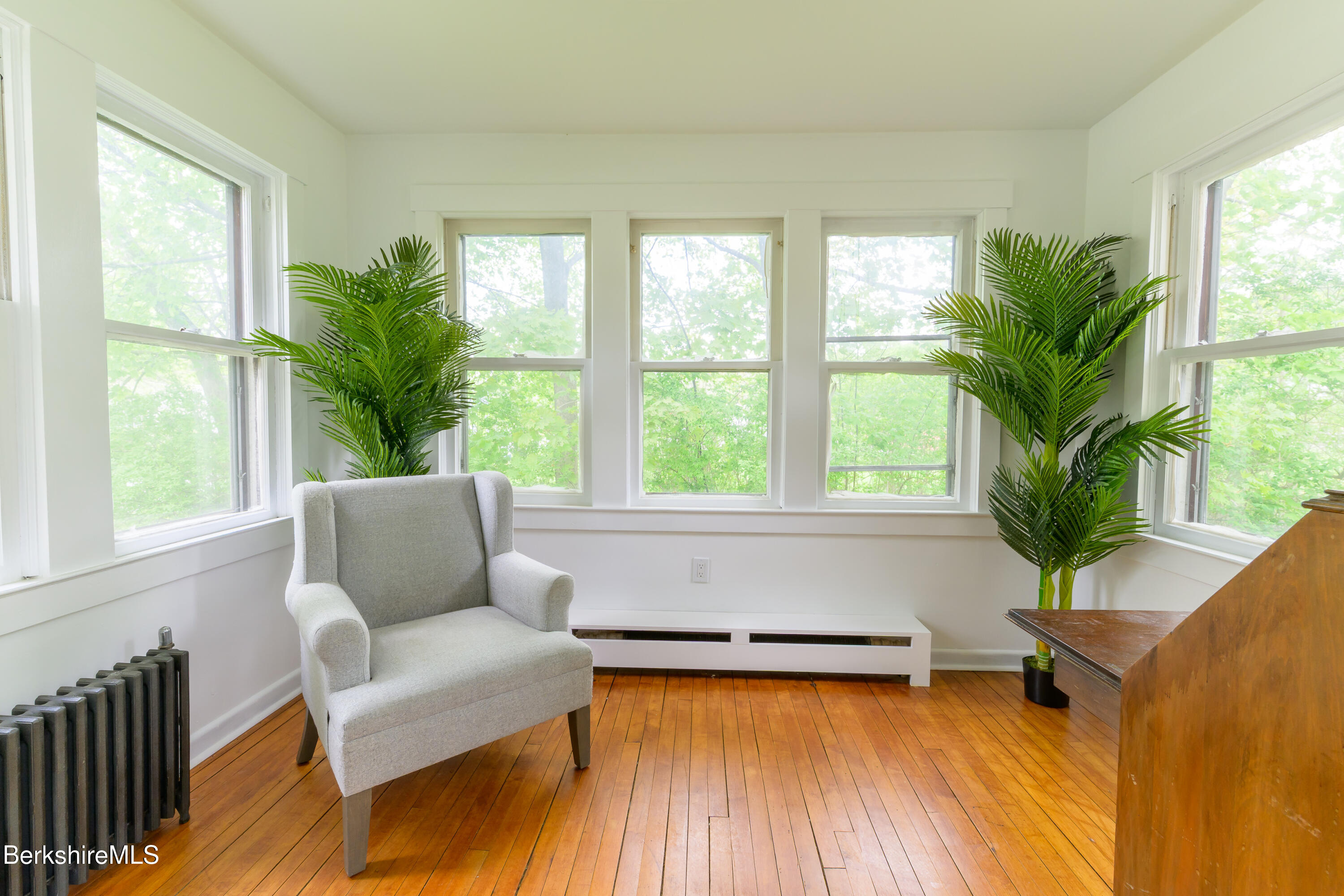 800 Simonds Rd, Williamstown, Massachusetts image 2