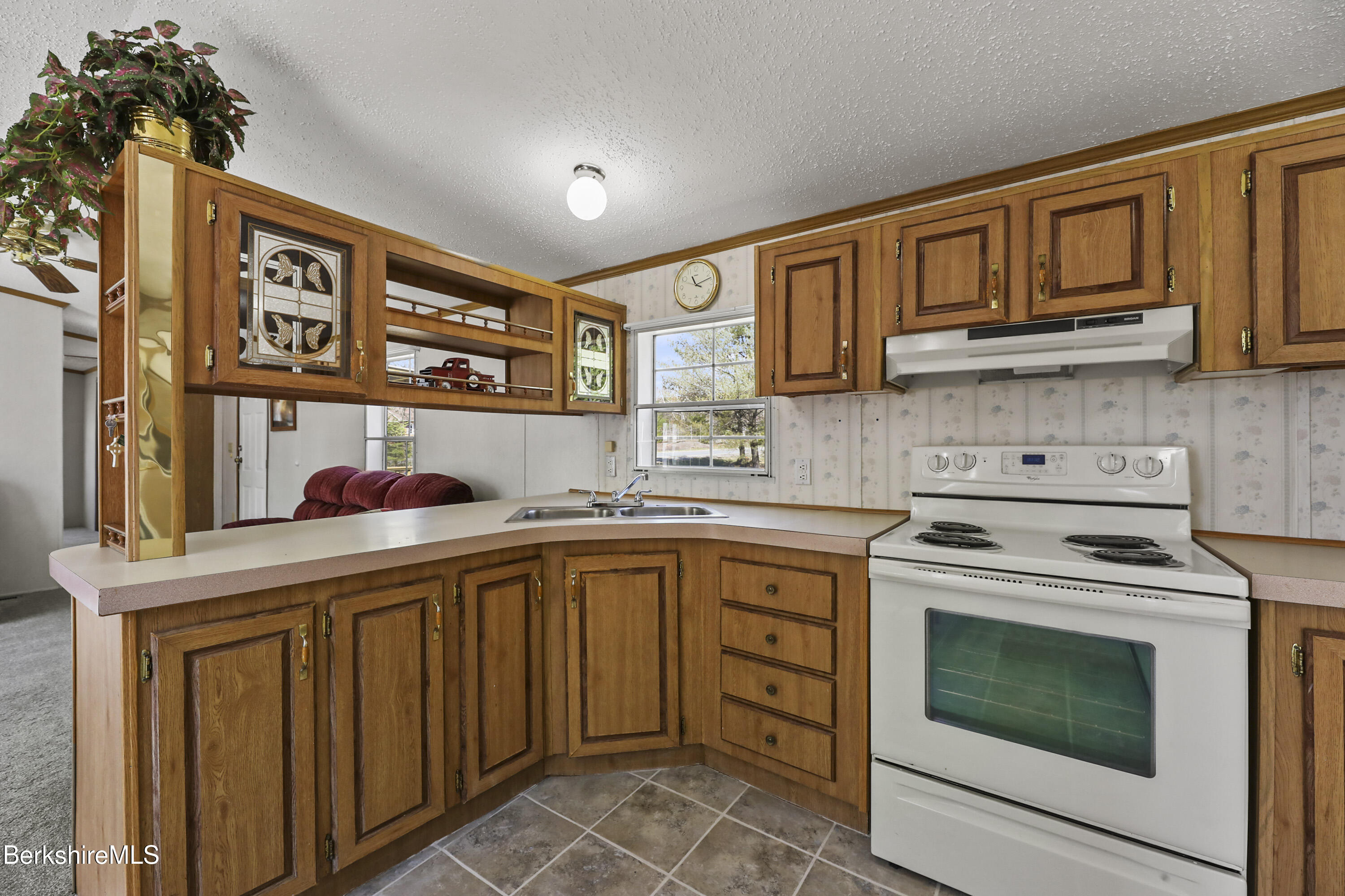 52 Windsor Rd, Peru, Massachusetts image 8