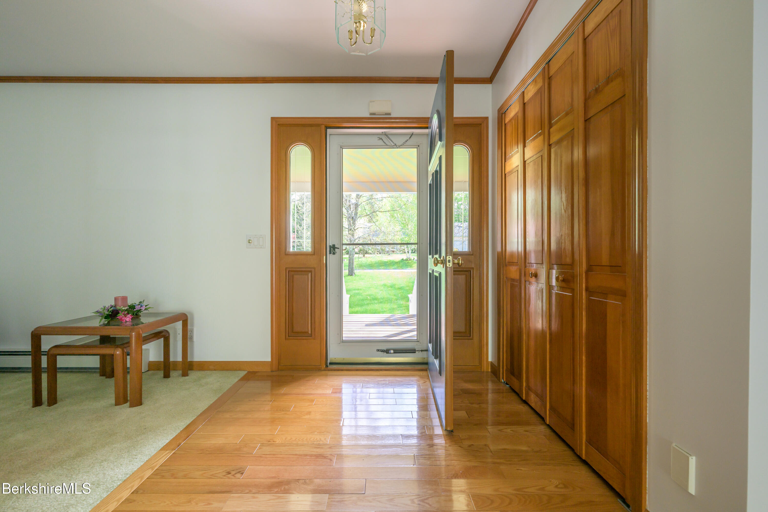 90 Mandalay Rd, Lee, Massachusetts image 10