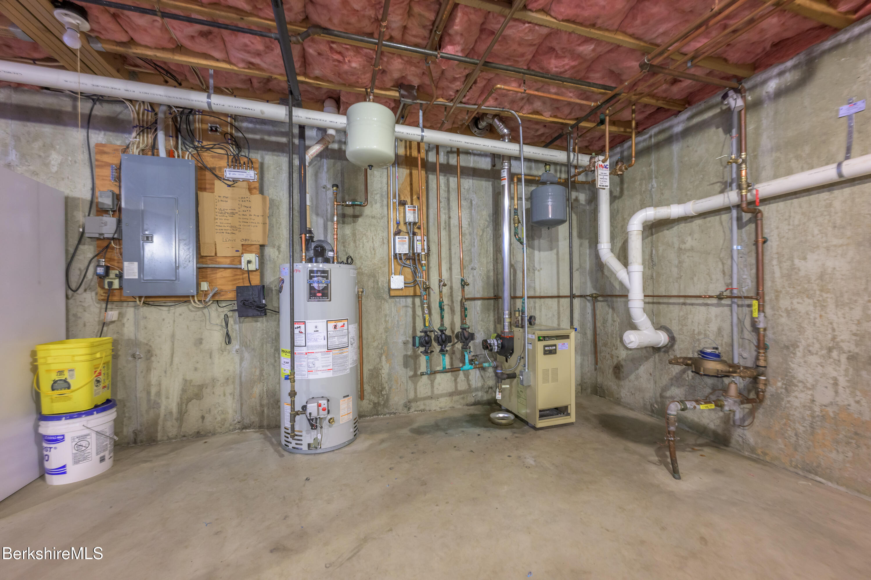 90 Mandalay Rd, Lee, Massachusetts image 28