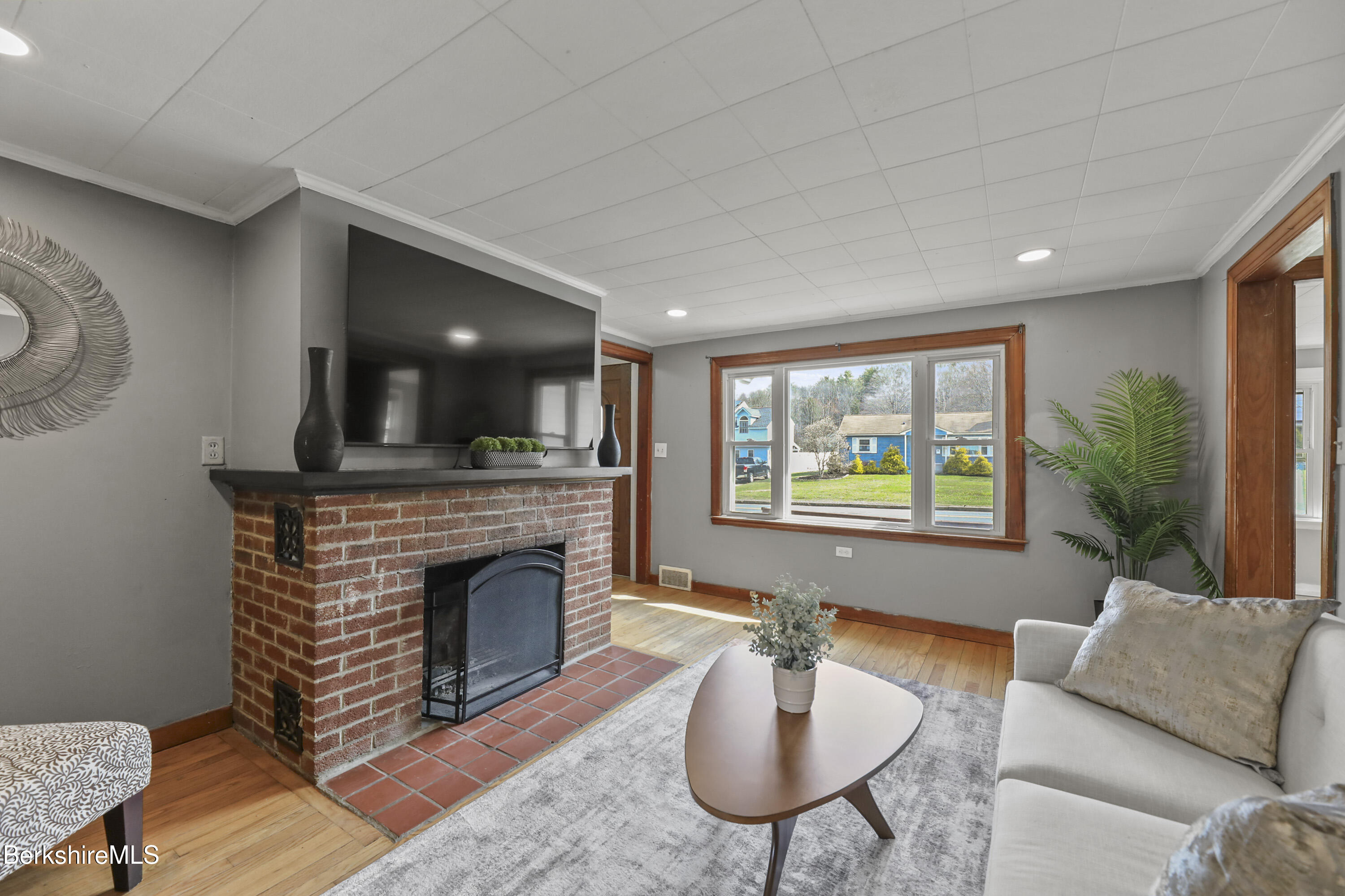 359 Hinsdale Rd, Dalton, Massachusetts image 9