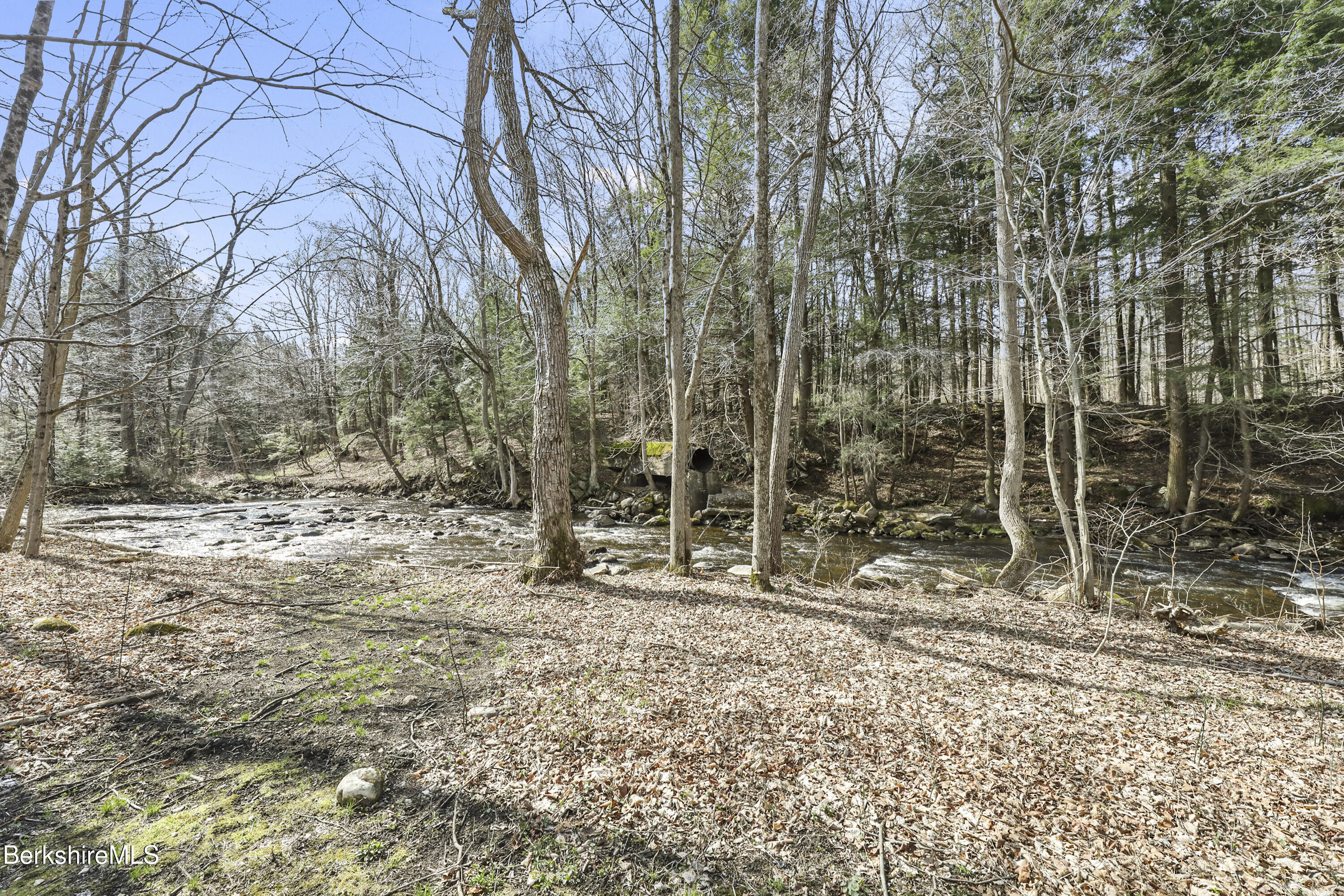 359 Hinsdale Rd, Dalton, Massachusetts image 37