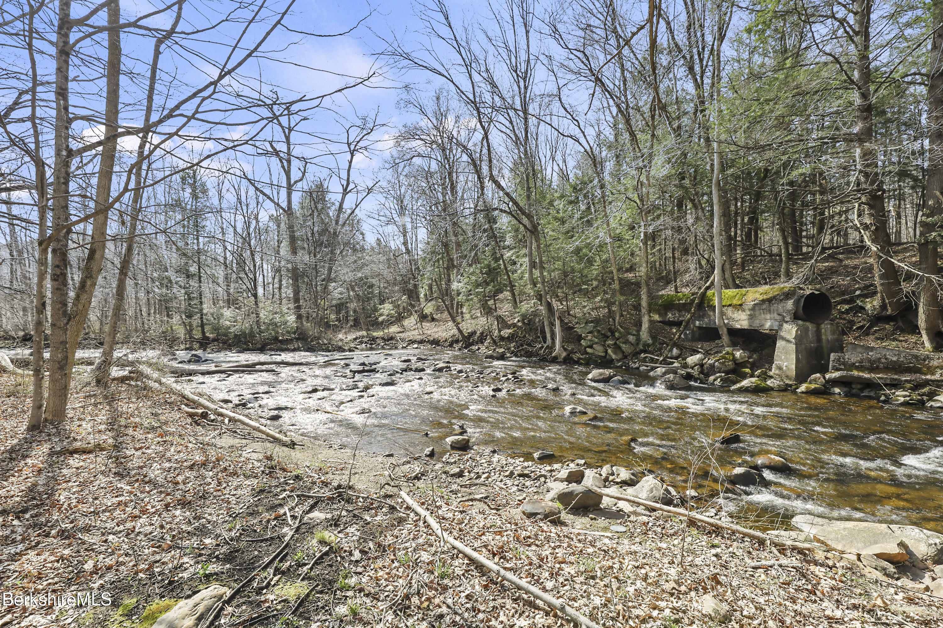 359 Hinsdale Rd, Dalton, Massachusetts image 36