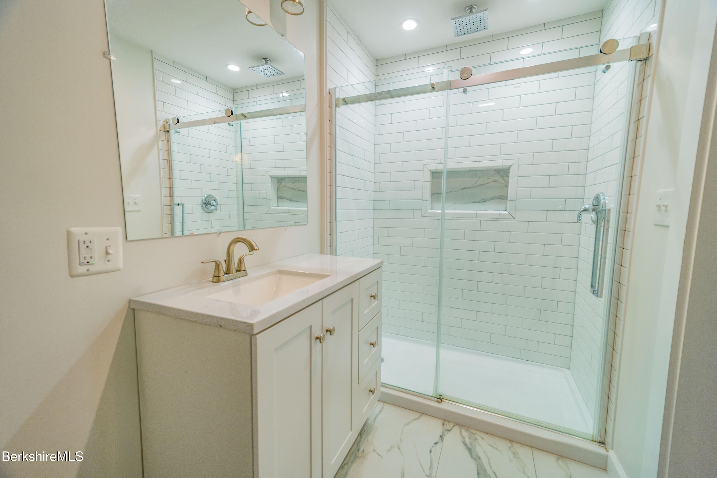 321 High St, Dalton, Massachusetts image 14