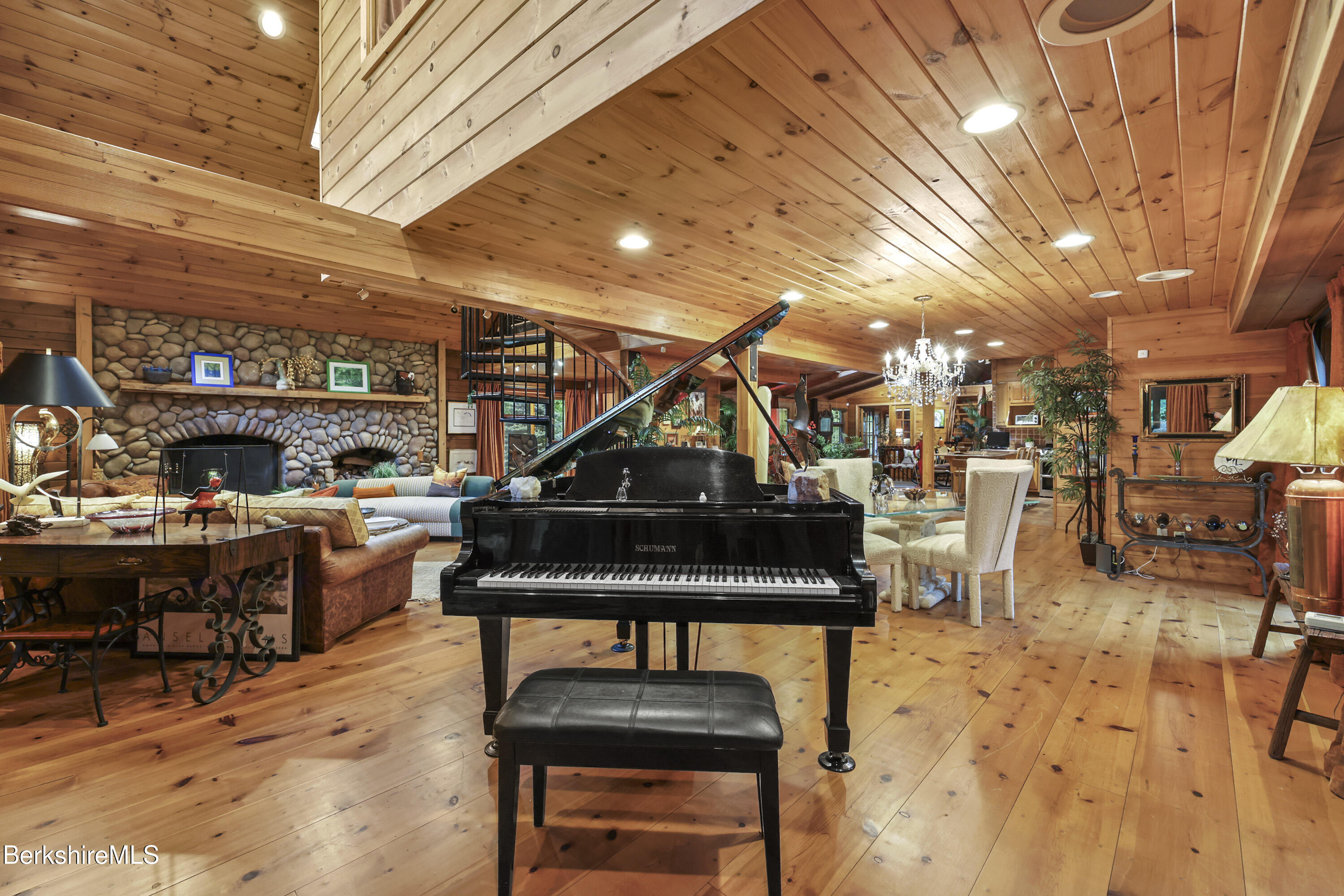 236 Surriner Rd, Becket, Massachusetts image 23