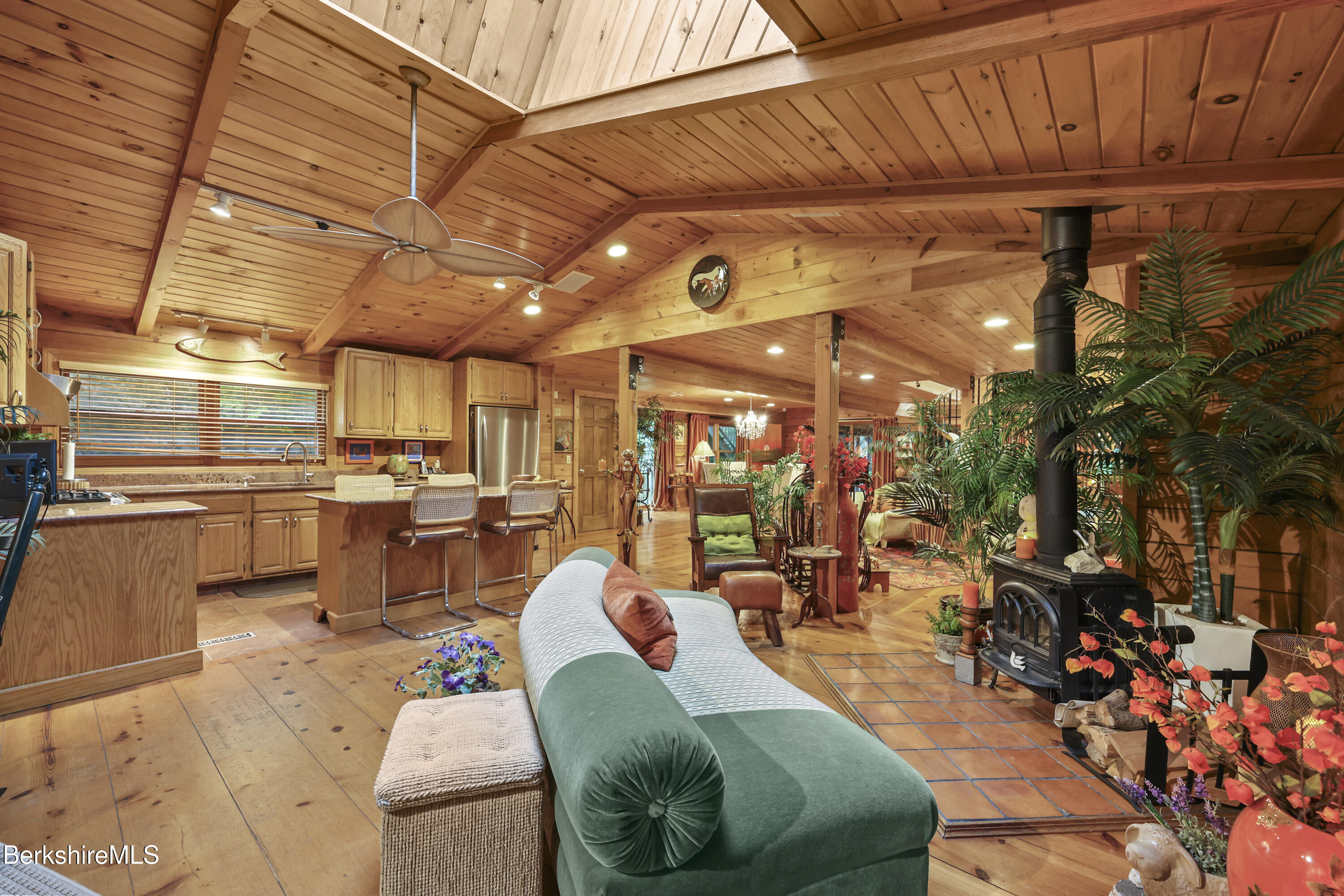236 Surriner Rd, Becket, Massachusetts image 11