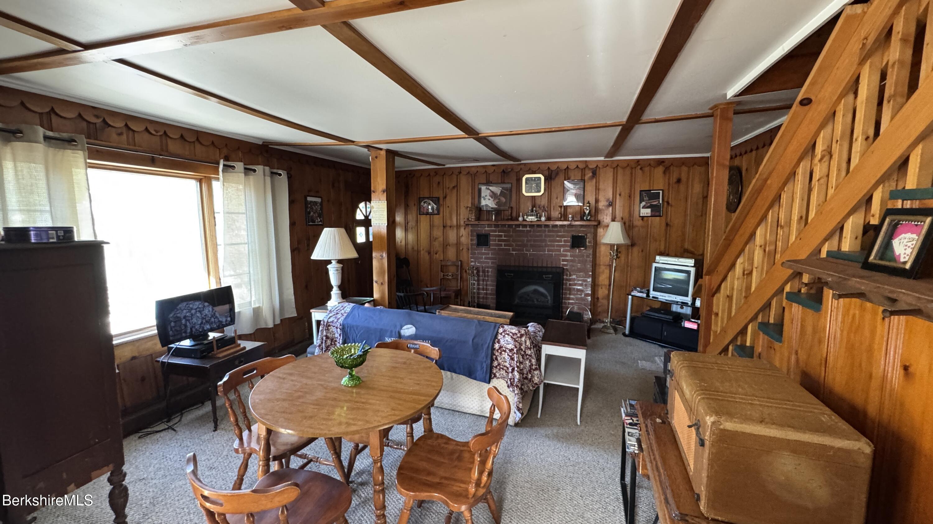 8 Richview Ave, North Adams, Massachusetts image 6