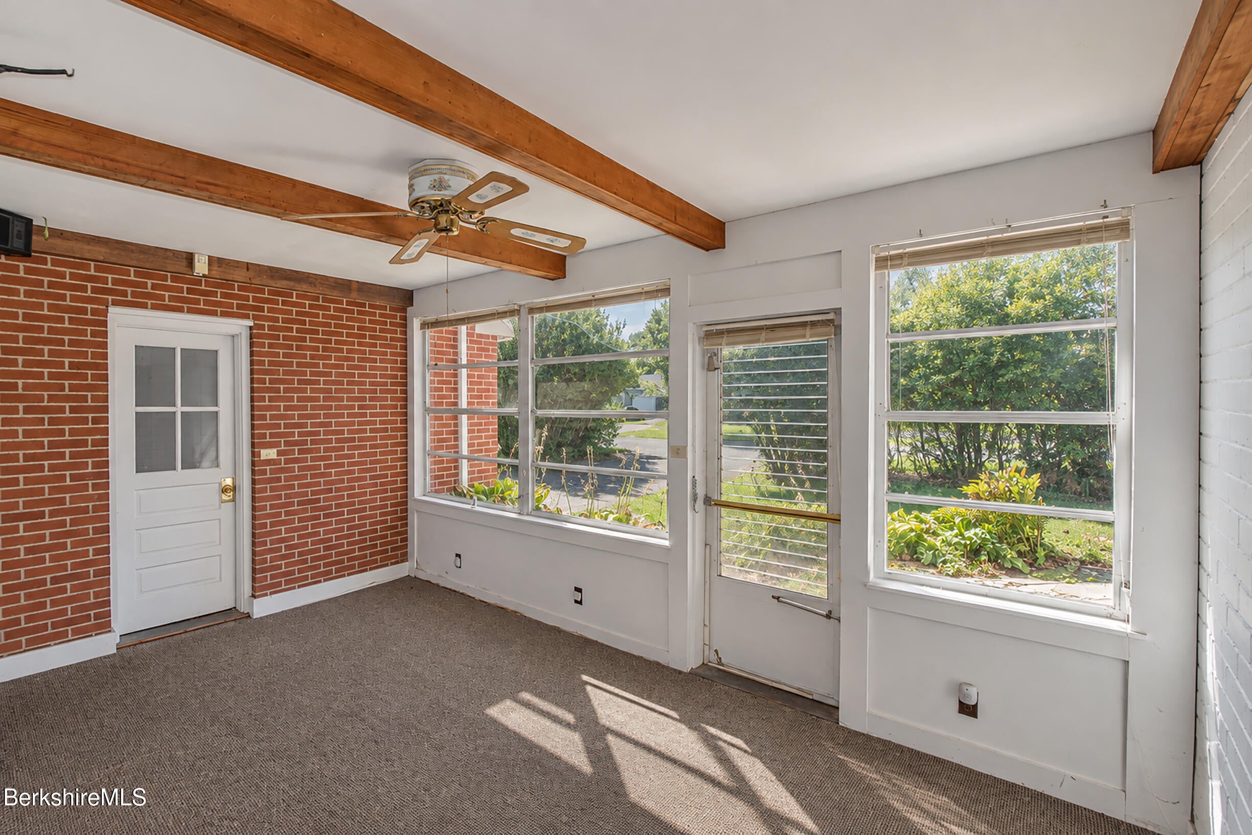 5 Whitman St