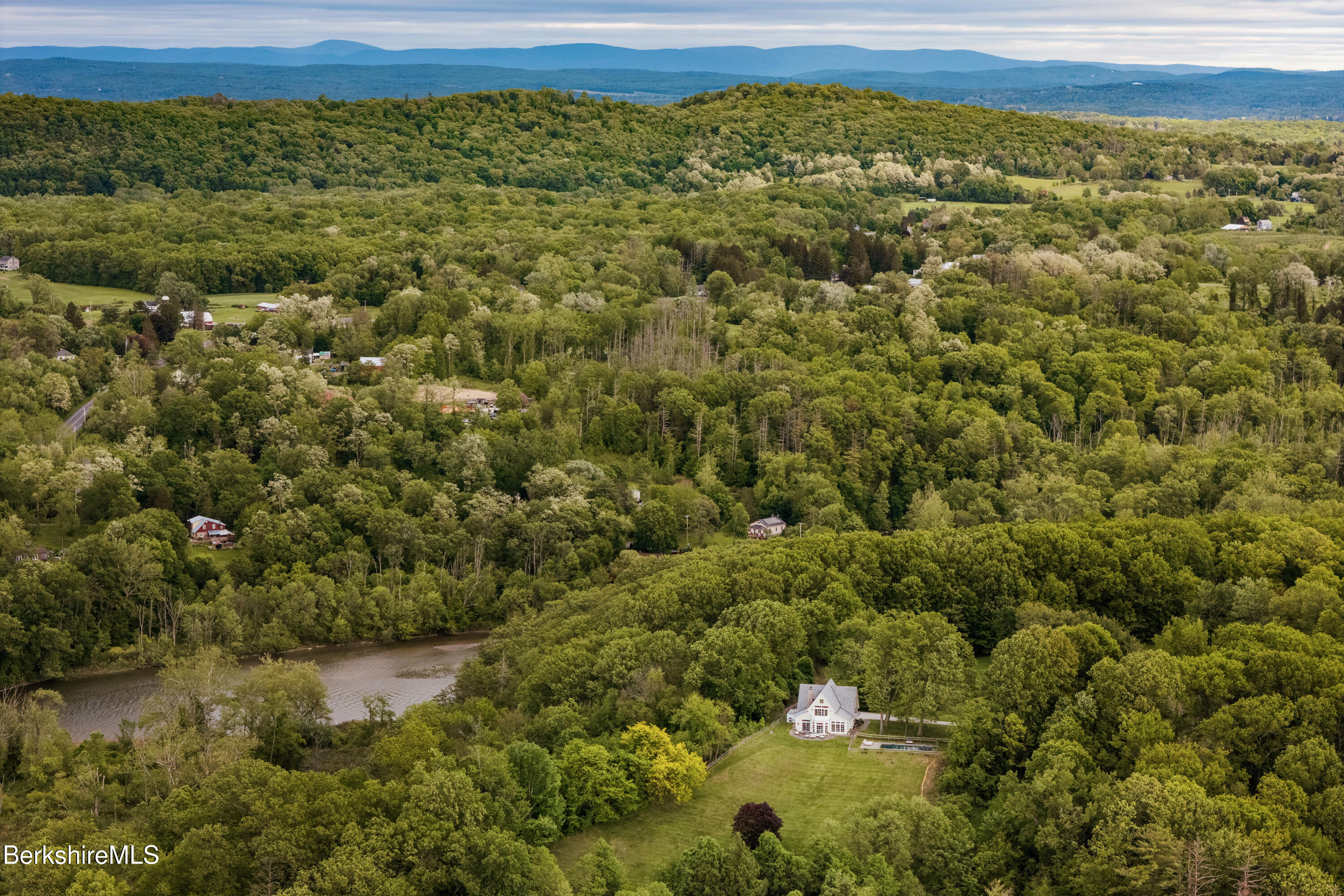 49 Sunset Cir, Germantown, New York image 40