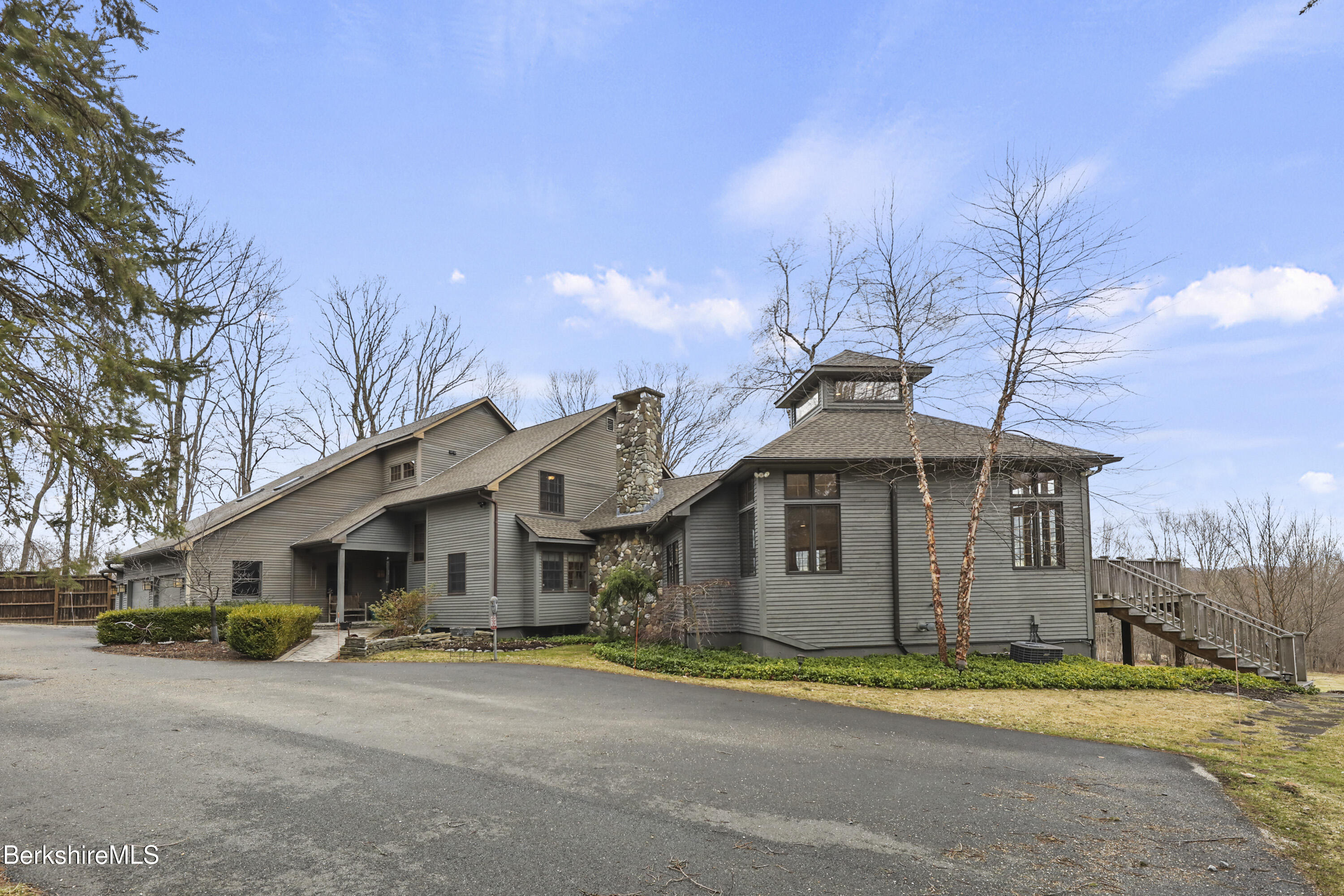 765 Canaan Rd, Richmond, Massachusetts image 2