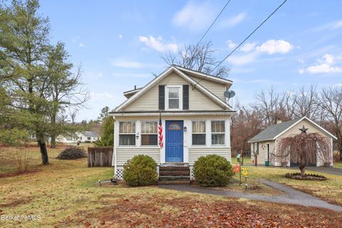 Homes For Sale - 319 North St<br/> Berkshire County, Dalton, MA 01226