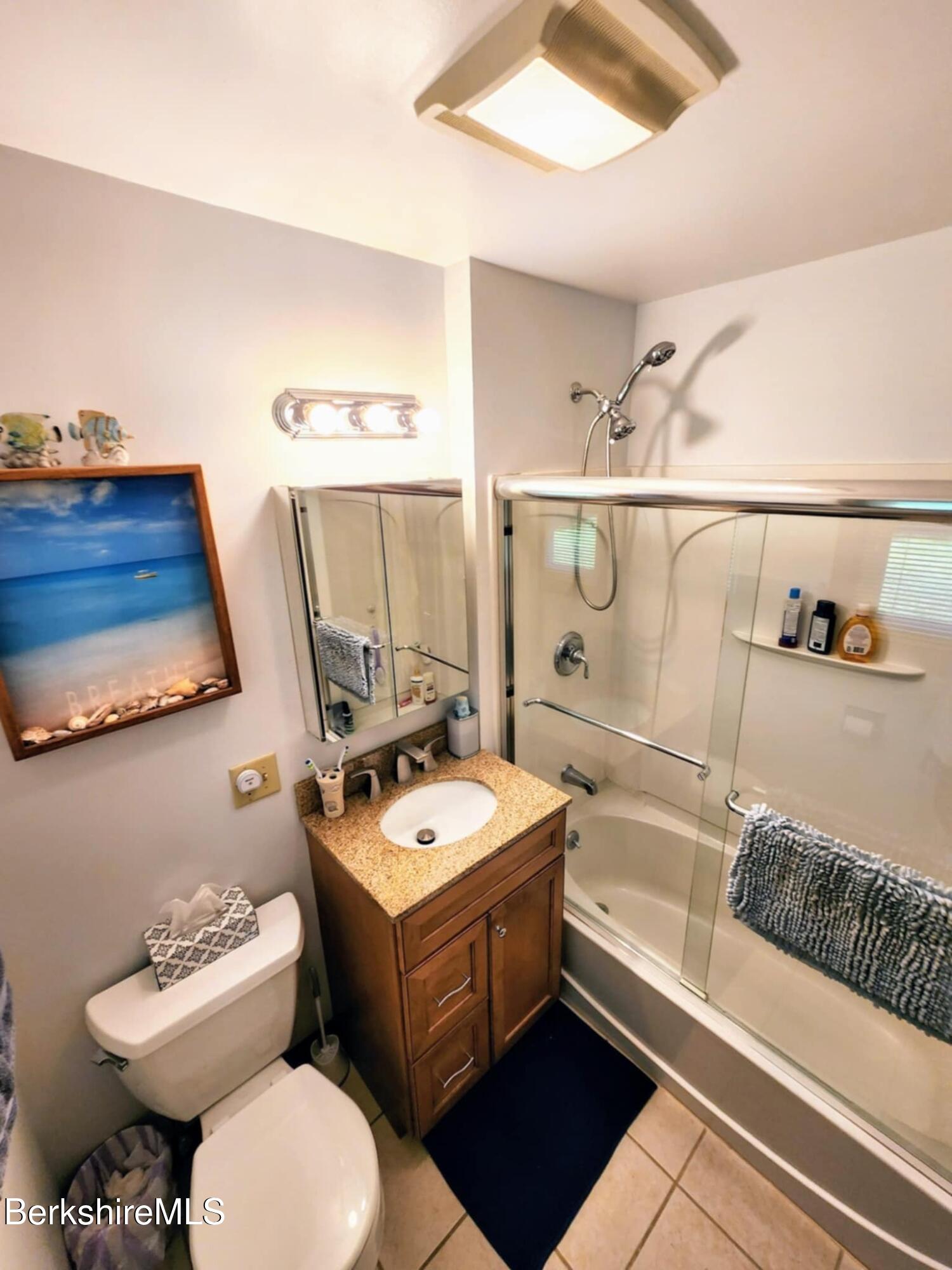 Pittsfield, Massachusetts 01201, United States, 3 Bedrooms Bedrooms, ,3 BathroomsBathrooms,Residential,Active,142530