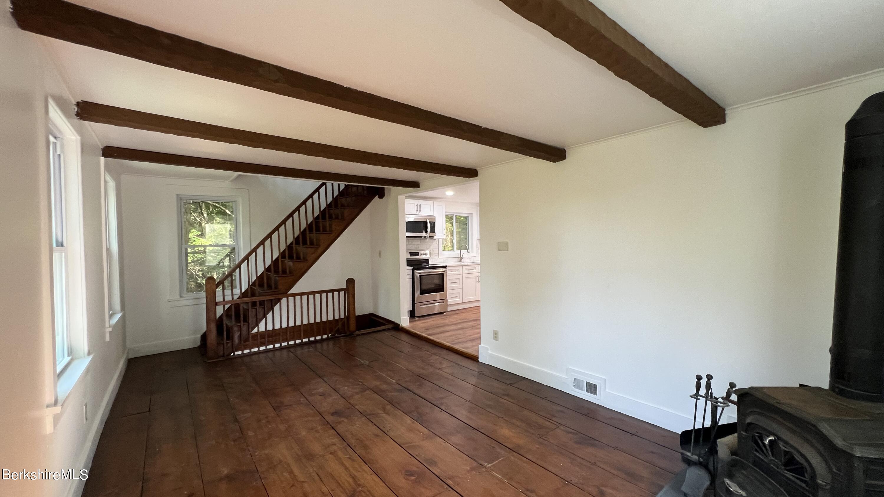 190 Willow St, Lee, Massachusetts image 15