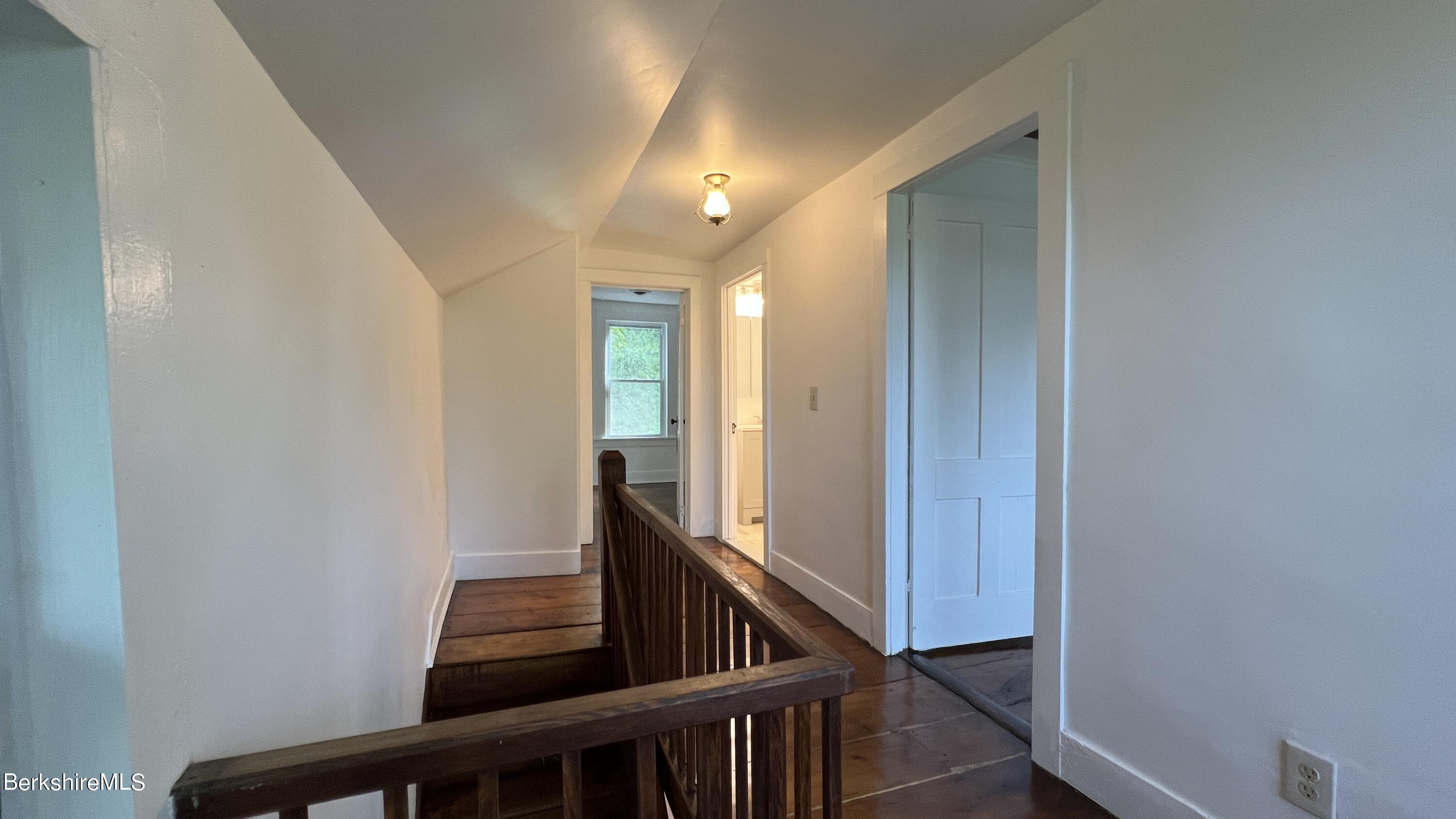 190 Willow St, Lee, Massachusetts image 27