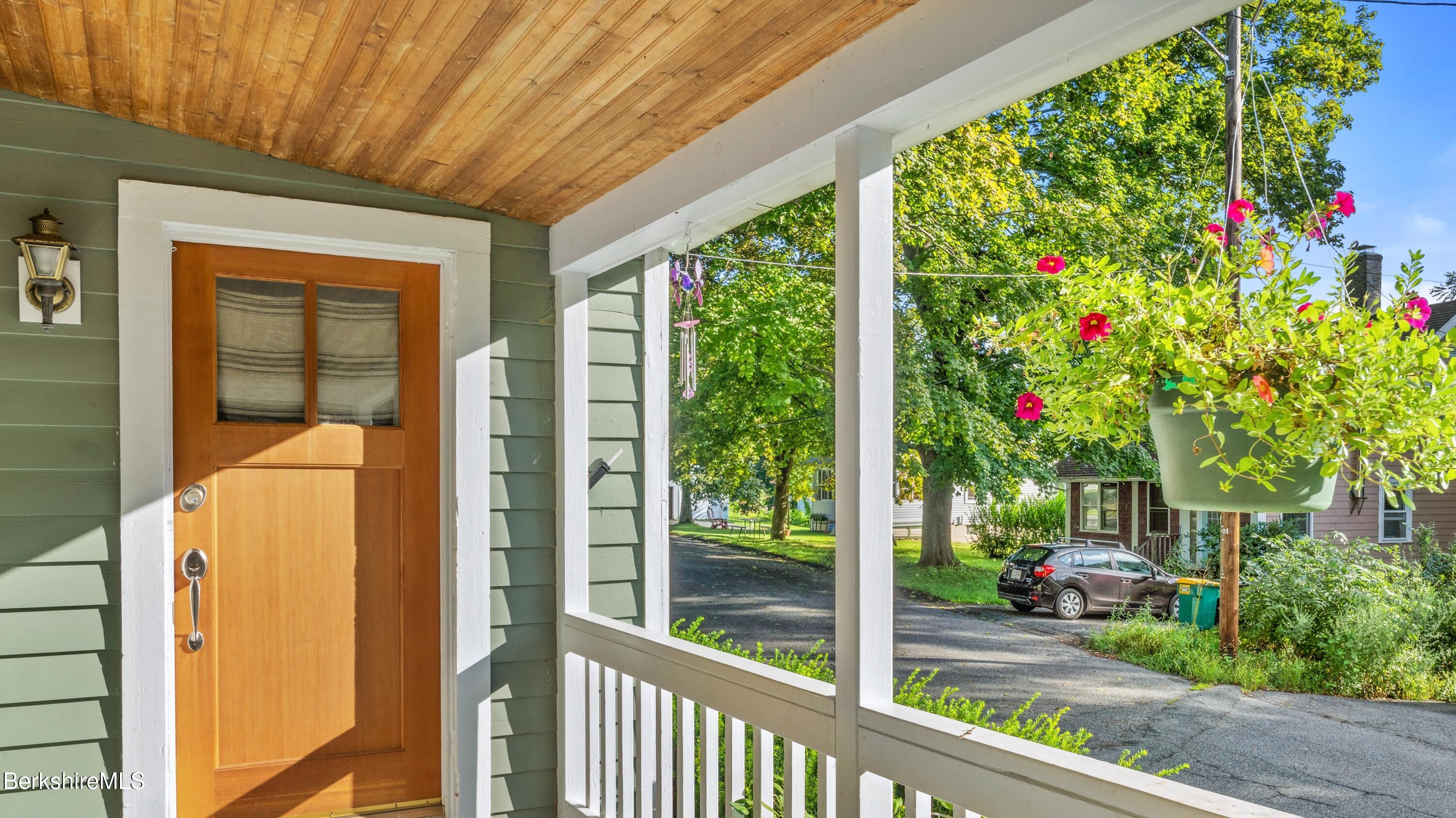 230 Prospect St, Great Barrington, Texas image 6