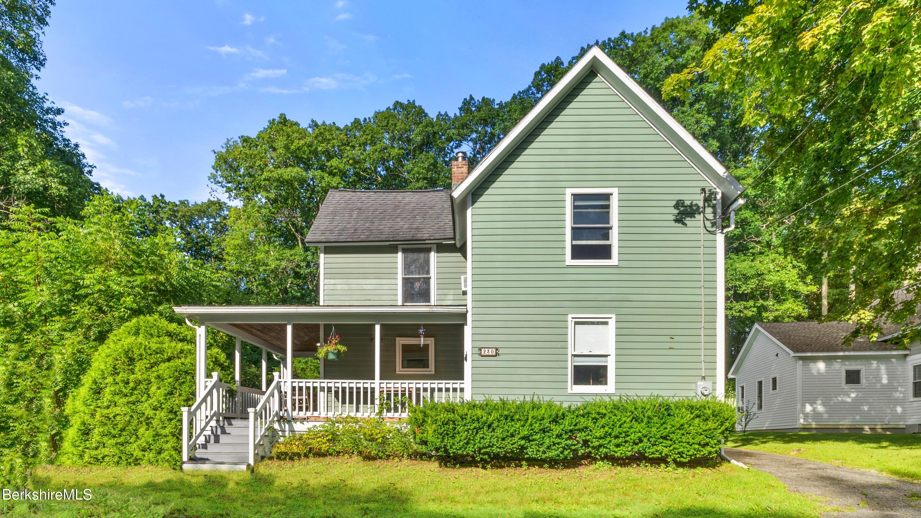 230 Prospect St, Great Barrington, Texas image 1