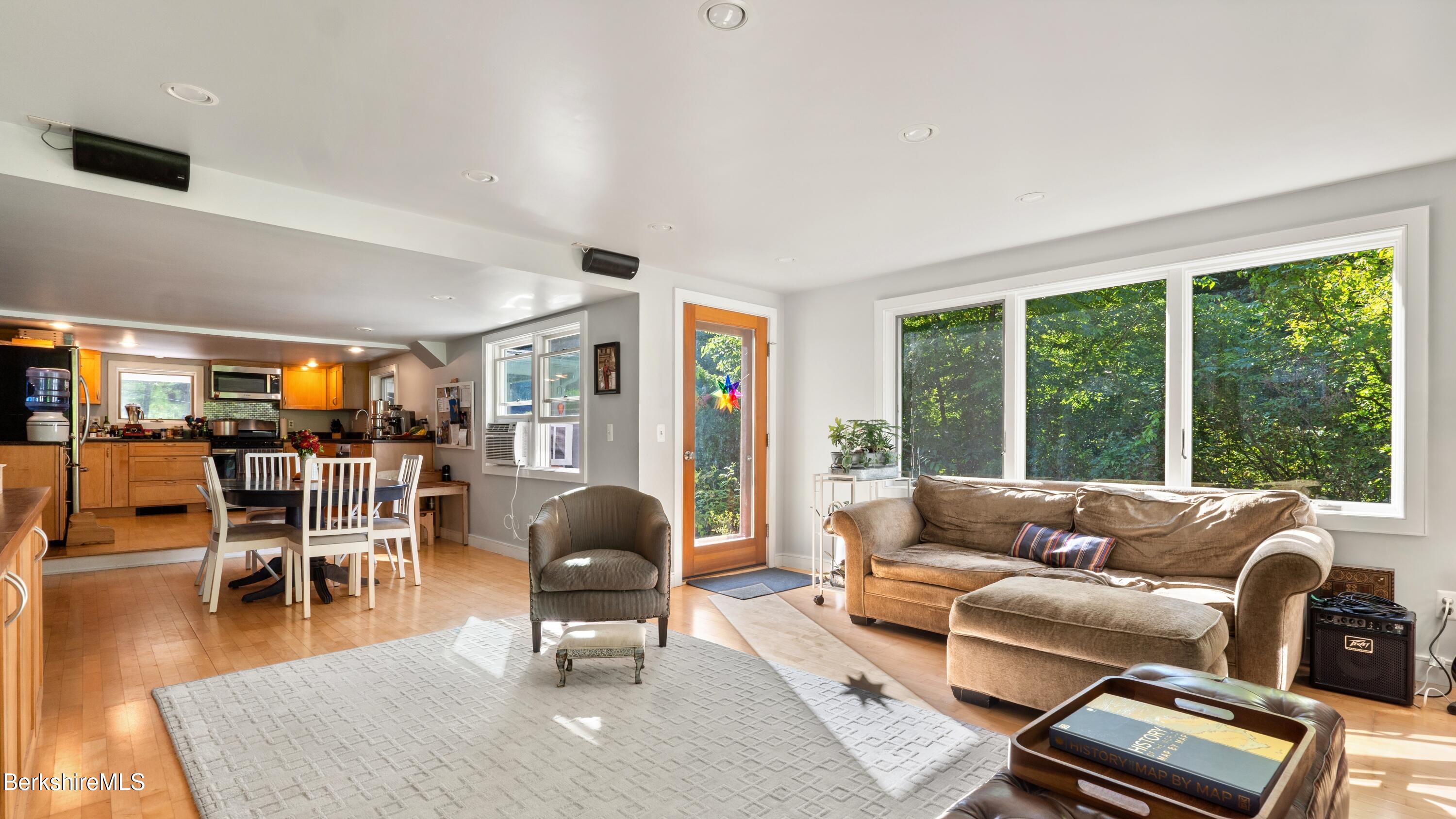 230 Prospect St, Great Barrington, Texas image 12