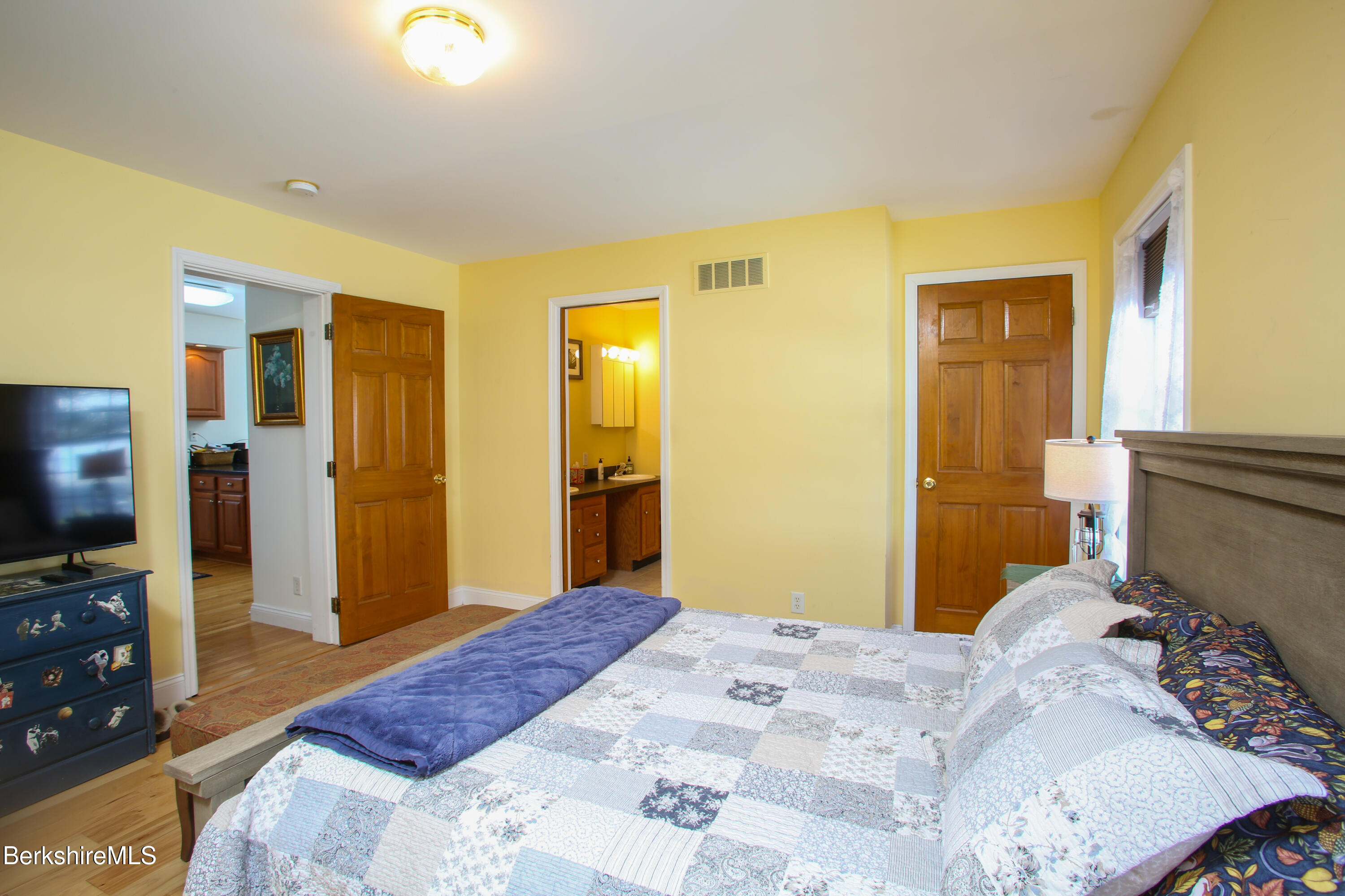 1105 Boardman St, Sheffield, Massachusetts image 16