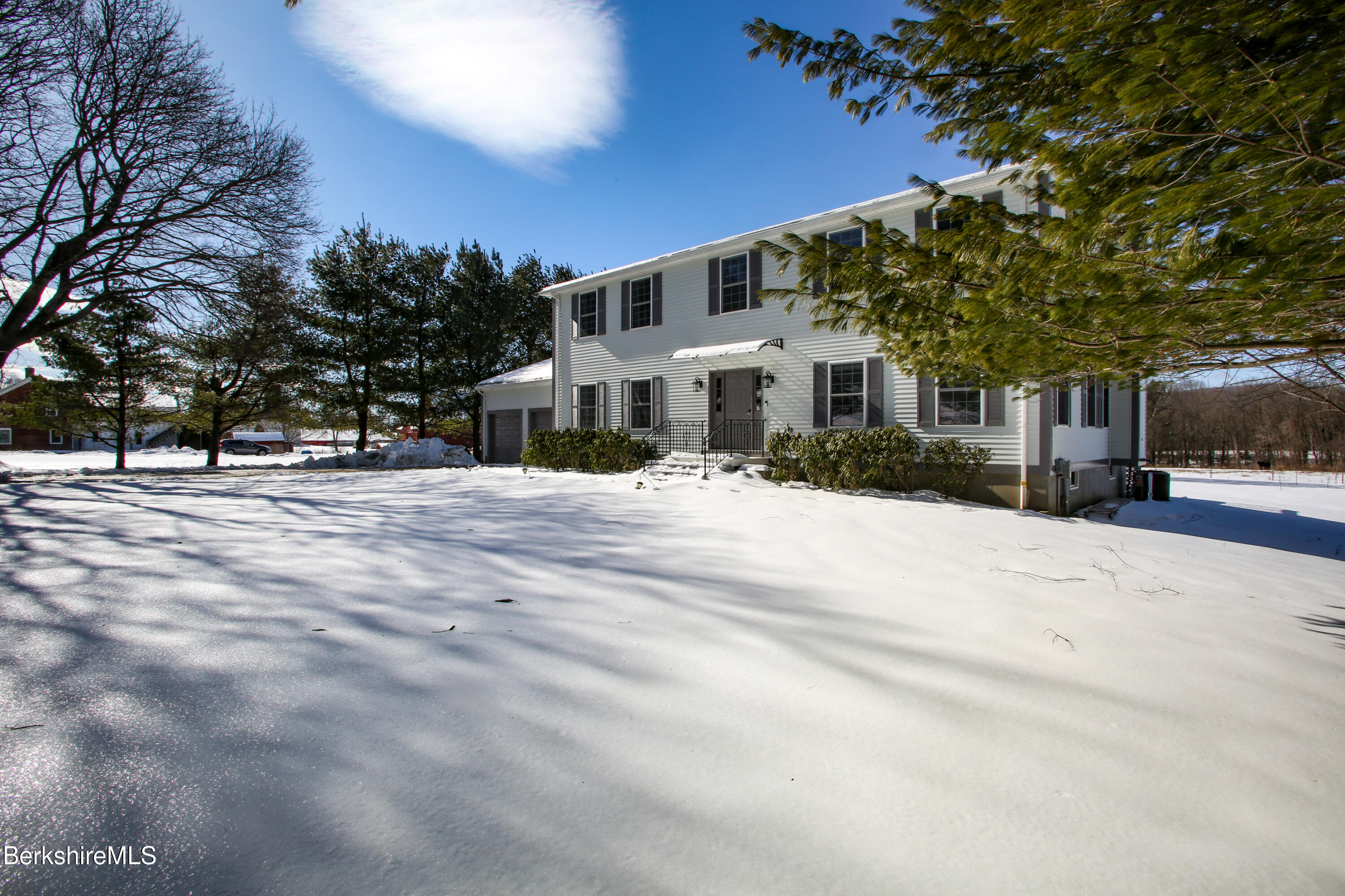 1105 Boardman St, Sheffield, Massachusetts image 4