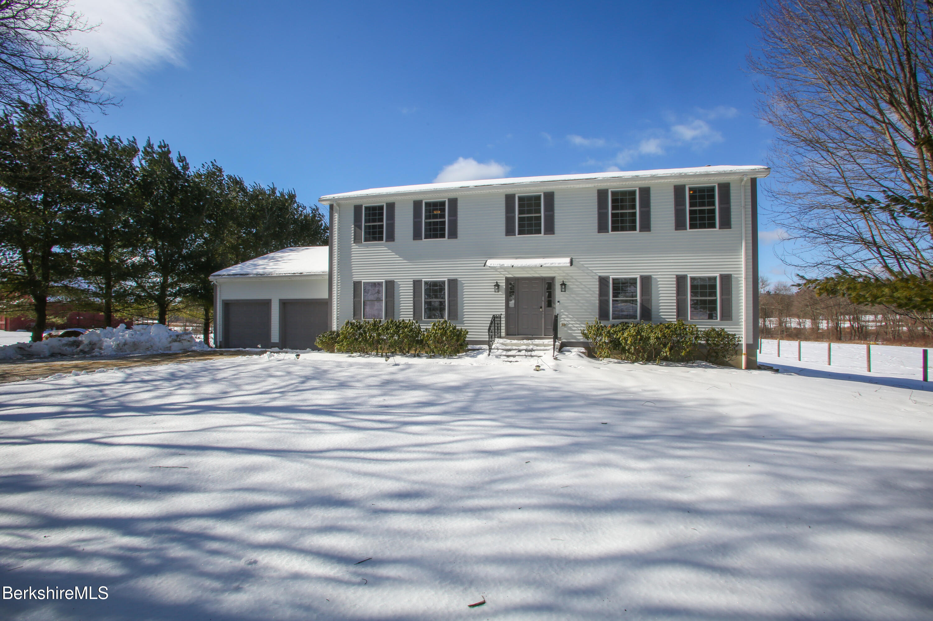 1105 Boardman St, Sheffield, Massachusetts image 1