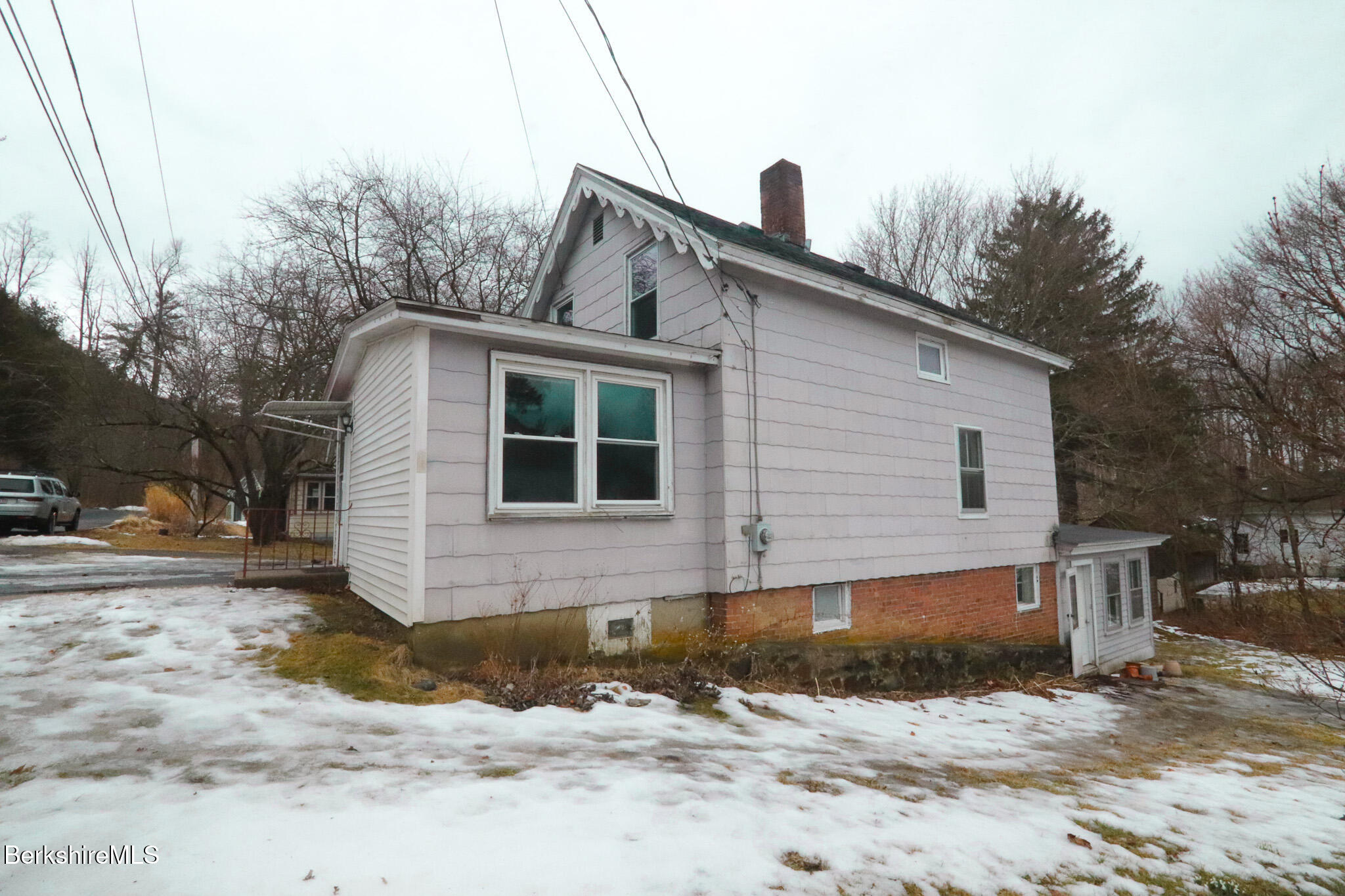 230 Grove St, Great Barrington, Massachusetts image 2