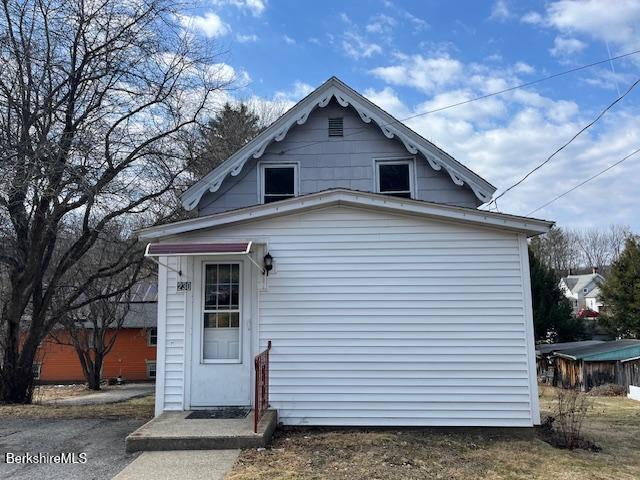 230 Grove St, Great Barrington, Massachusetts image 1