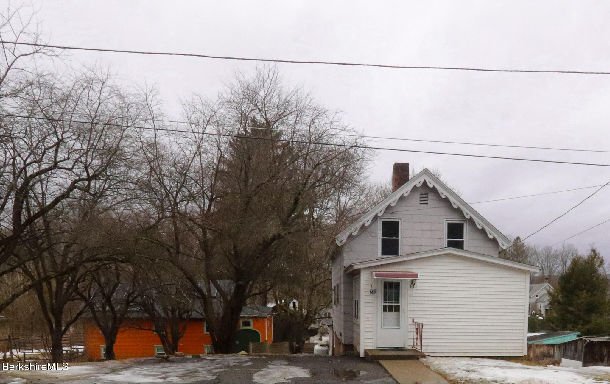 230 Grove St, Great Barrington, Massachusetts image 1