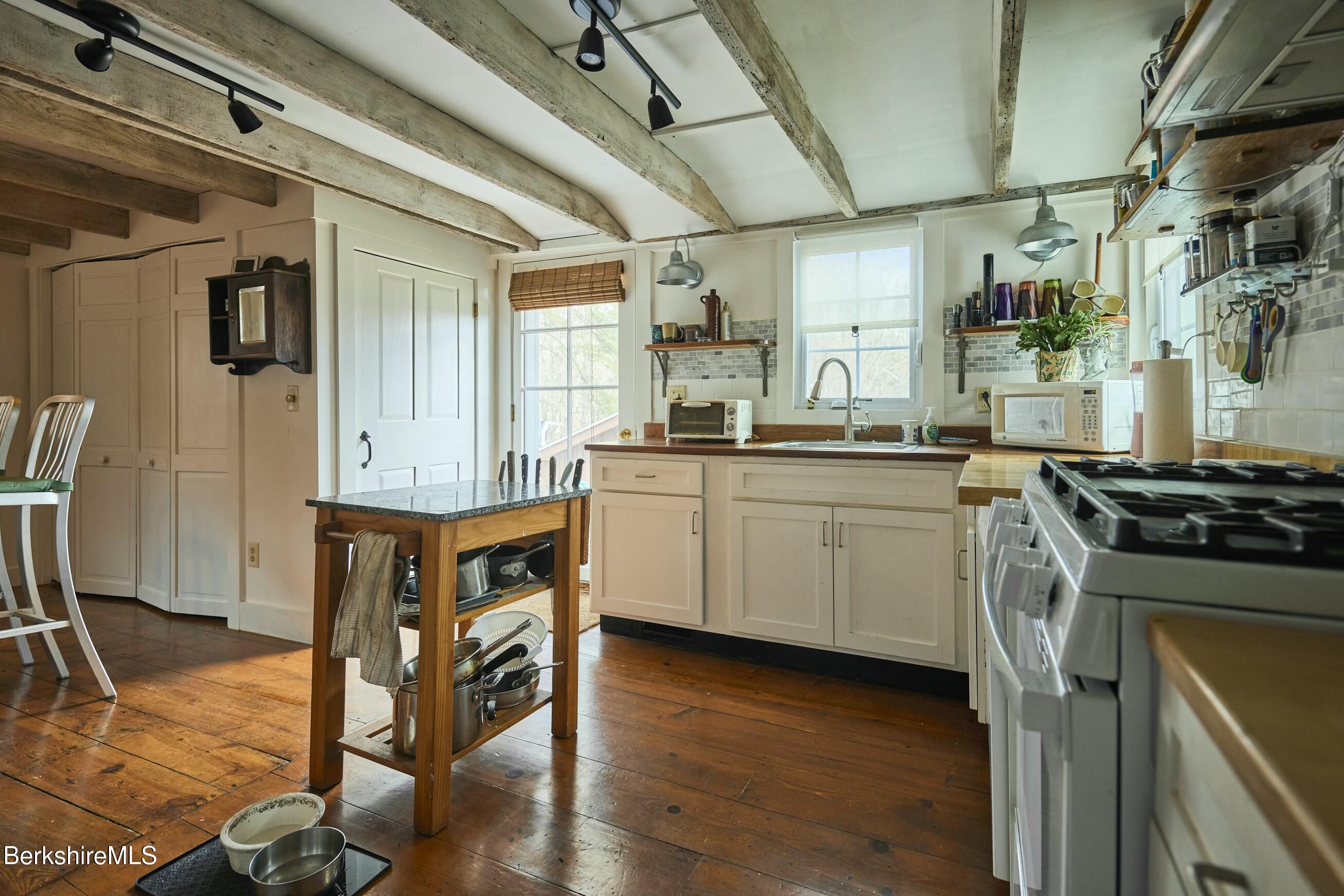 220 N Plain Rd, Great Barrington, Massachusetts image 16