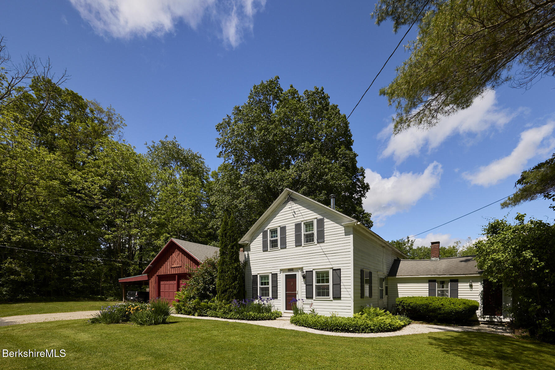220 N Plain Rd, Great Barrington, Massachusetts image 2
