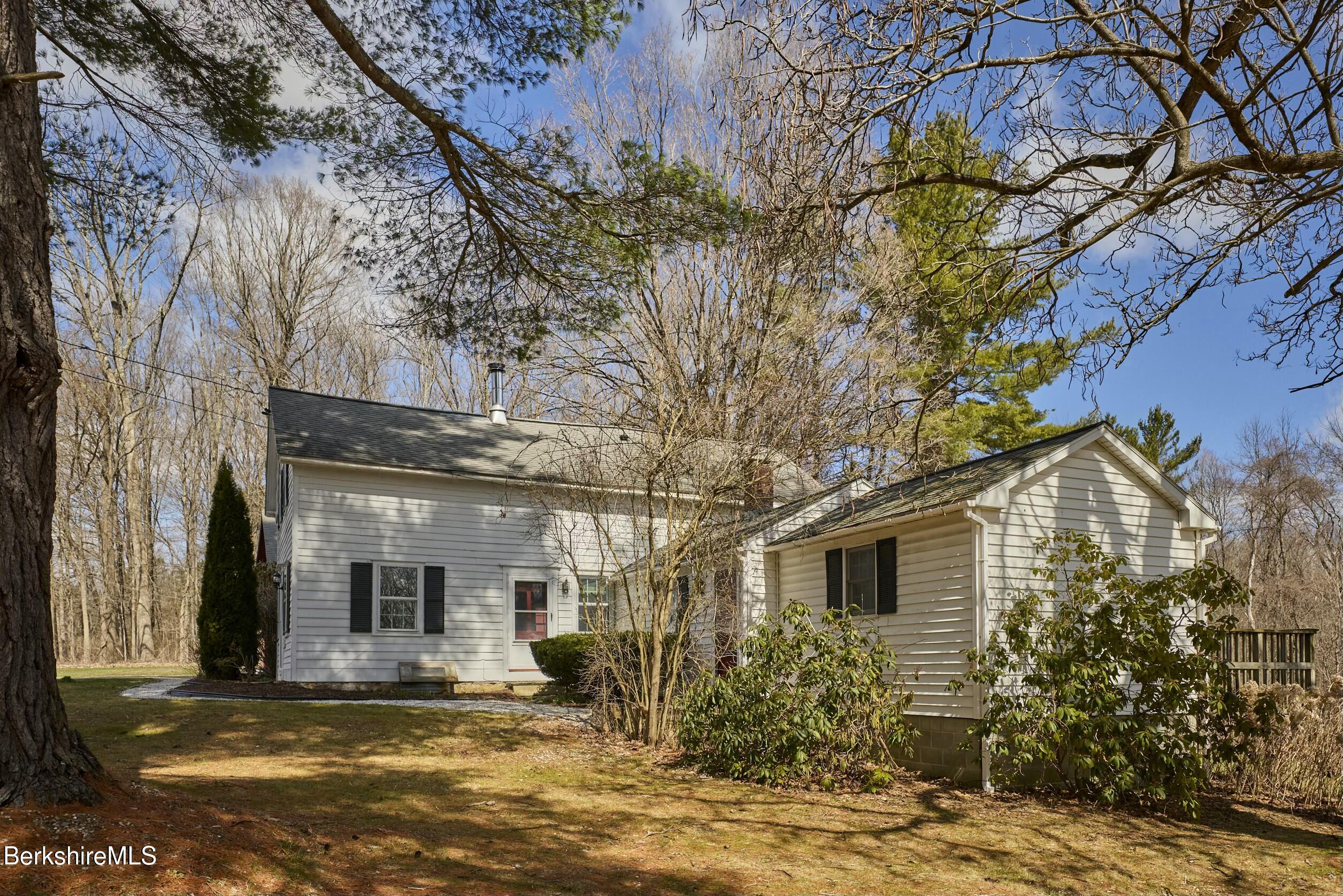 220 N Plain Rd, Great Barrington, Massachusetts image 3