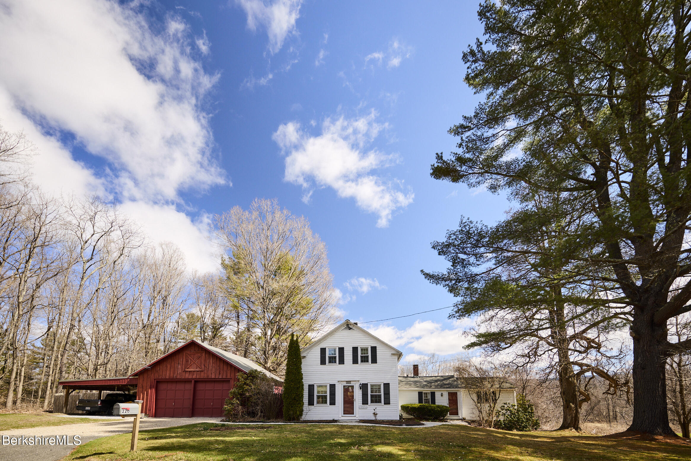 220 N Plain Rd, Great Barrington, Massachusetts image 1